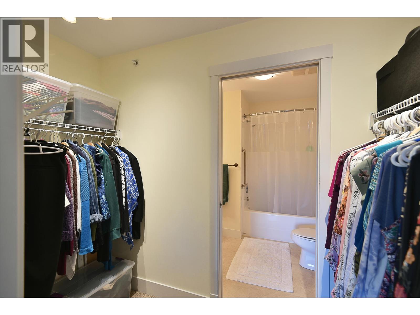 303 5711 Ebbtide Street Property Photo 15