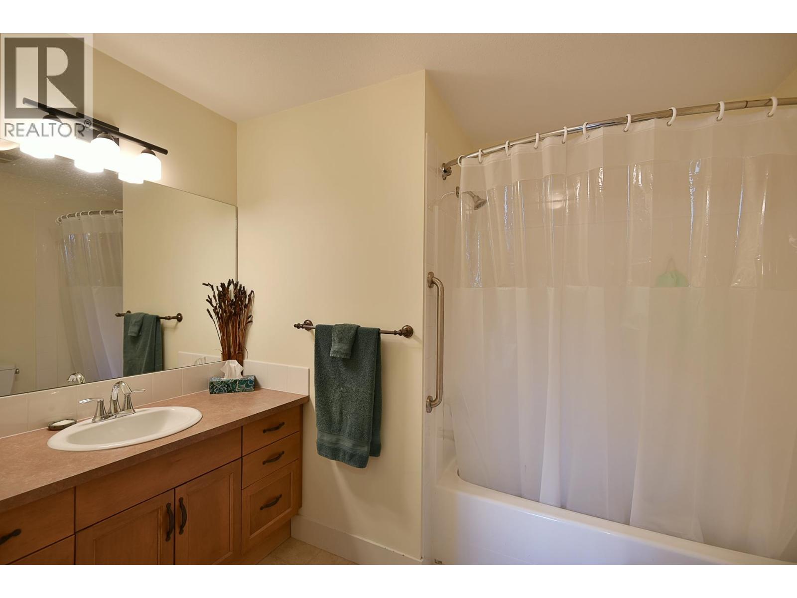 303 5711 Ebbtide Street Property Photo 16