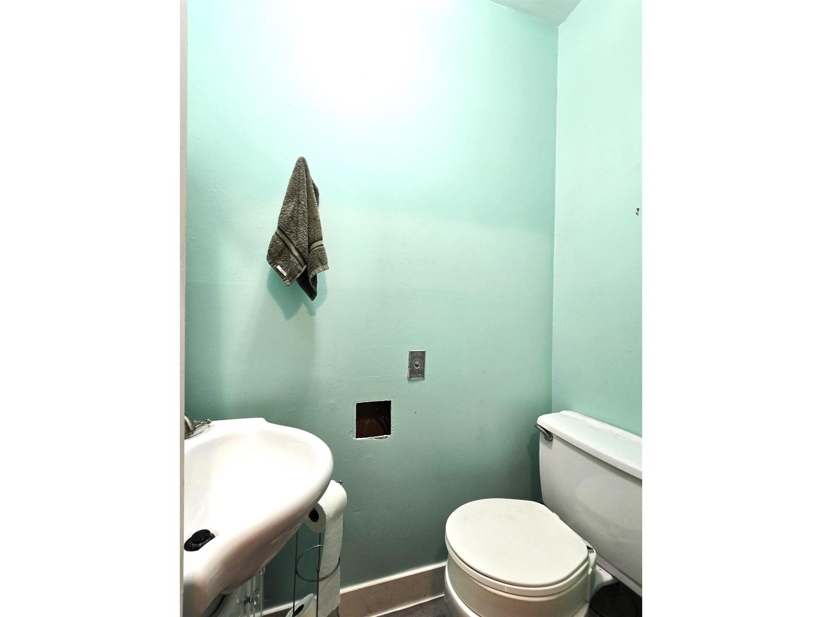 11 2048 Mccallum Road Property Photo 11