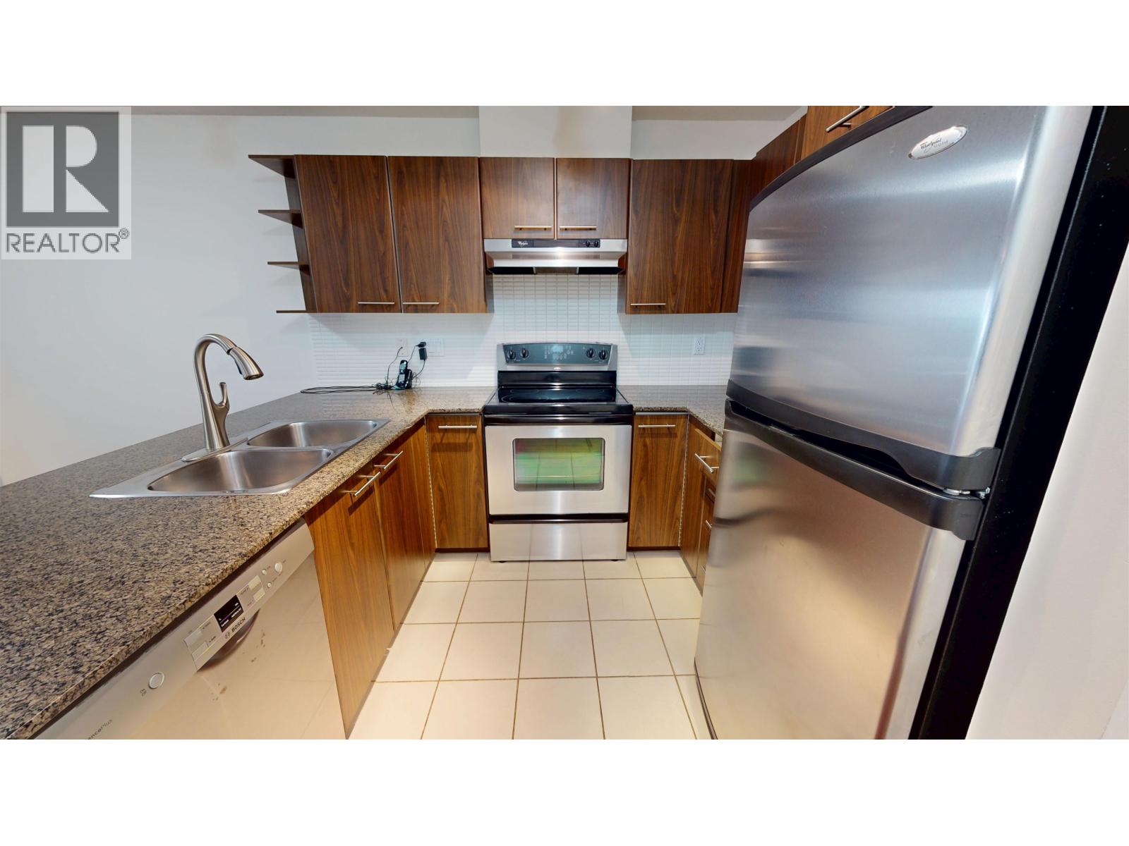 106 4788 Brentwood Drive Property Photo 8