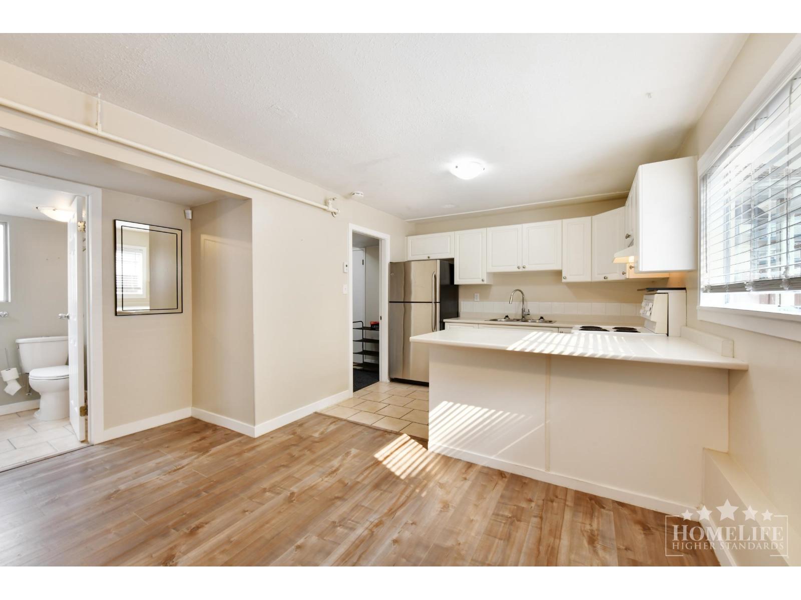 B 20844 Douglas Crescent Property Photo 6