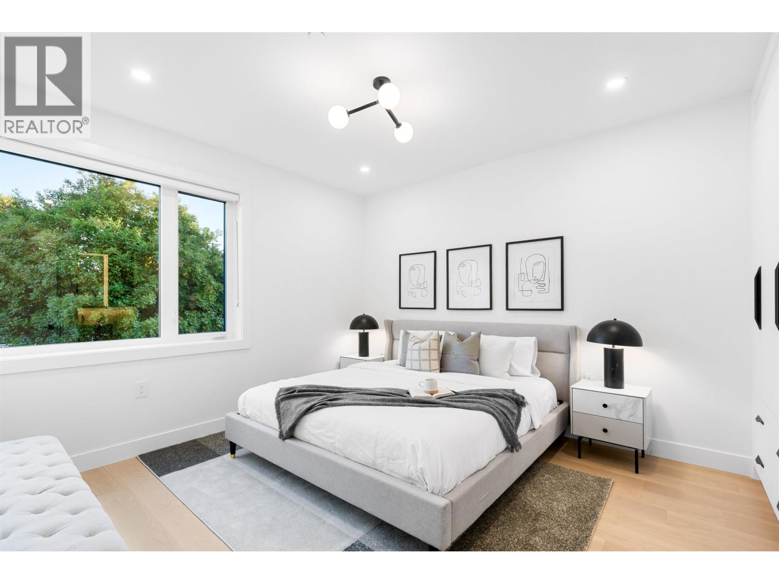 1 2435 Napier Street Property Photo 10