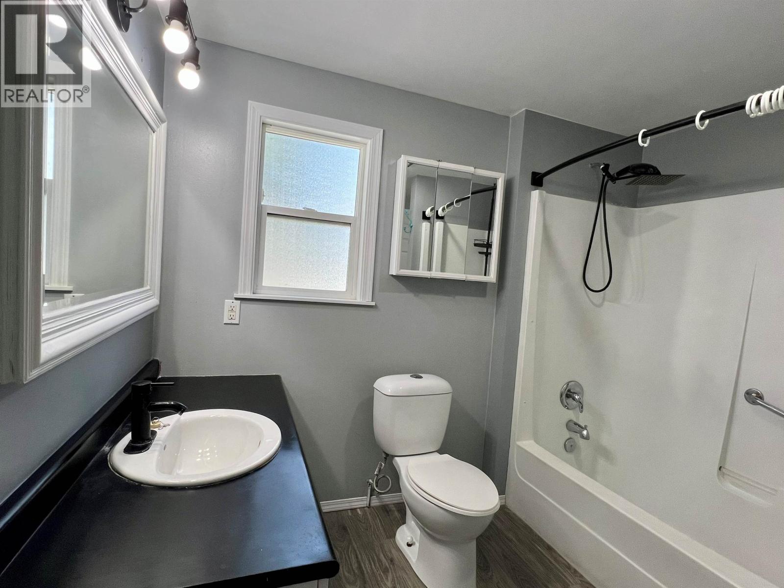 5396 Park Drive Property Photo 19