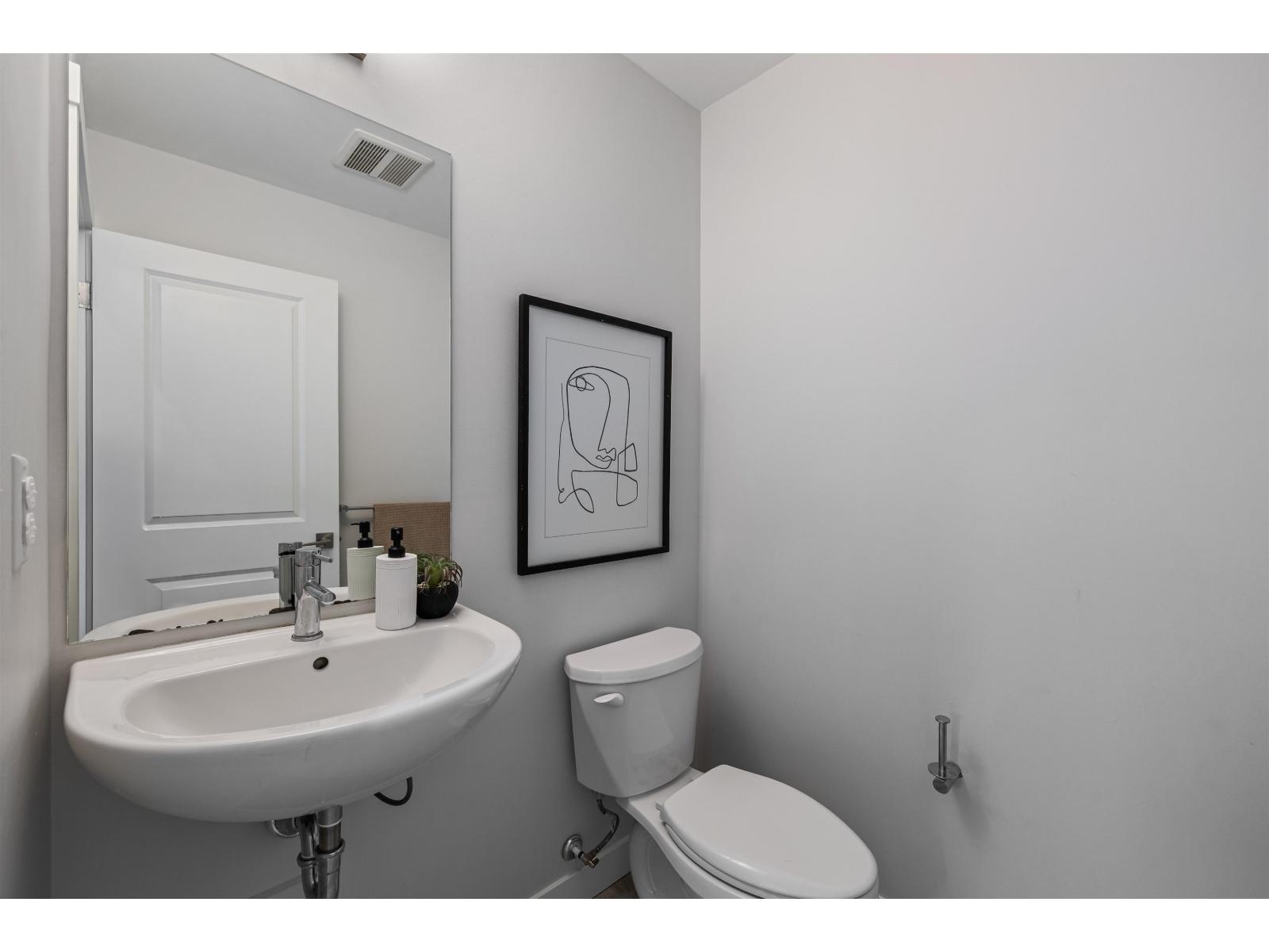 22 20057 82 Avenue Property Photo 18