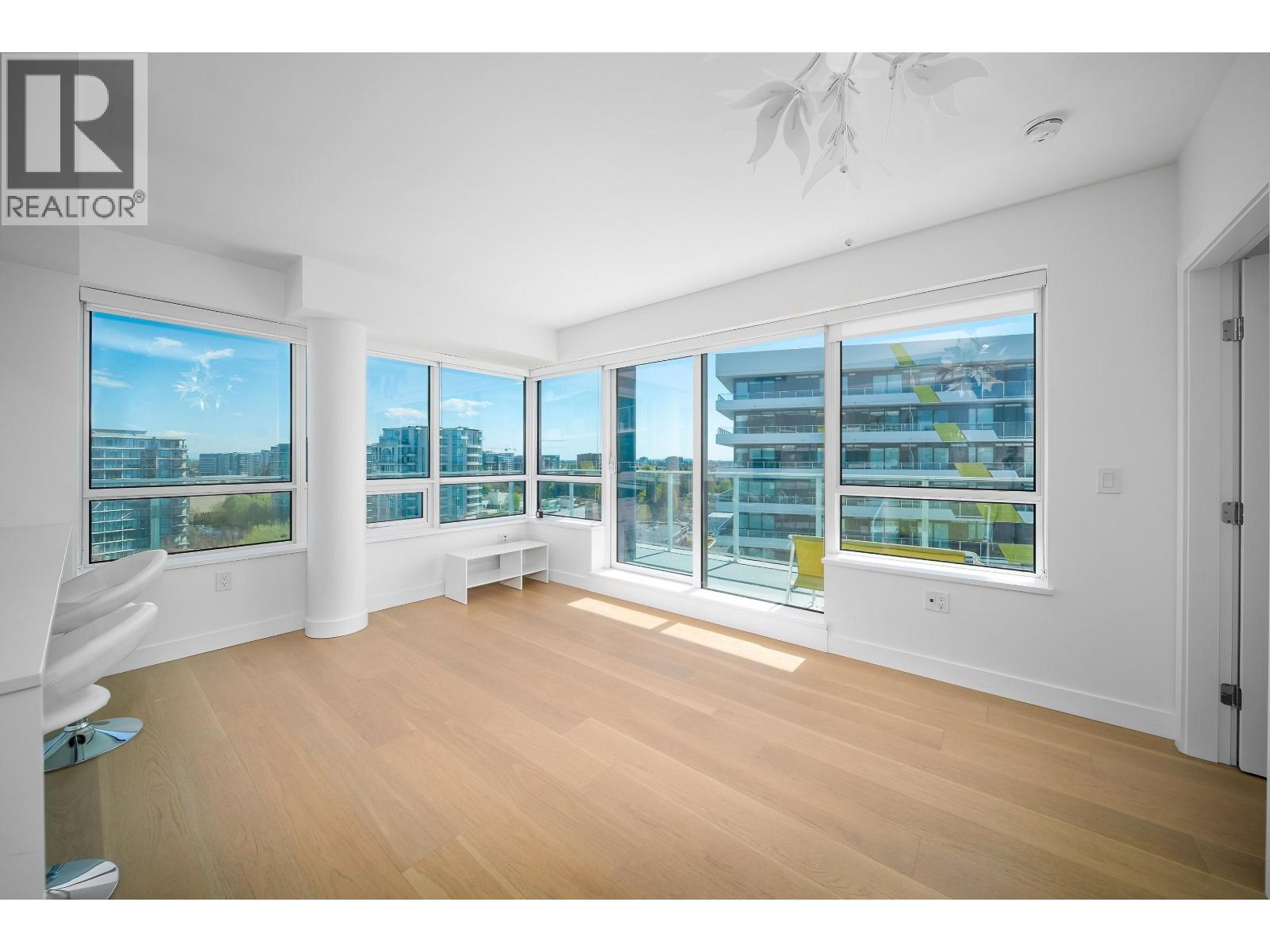 1601 5766 Gilbert Road Property Photo 10