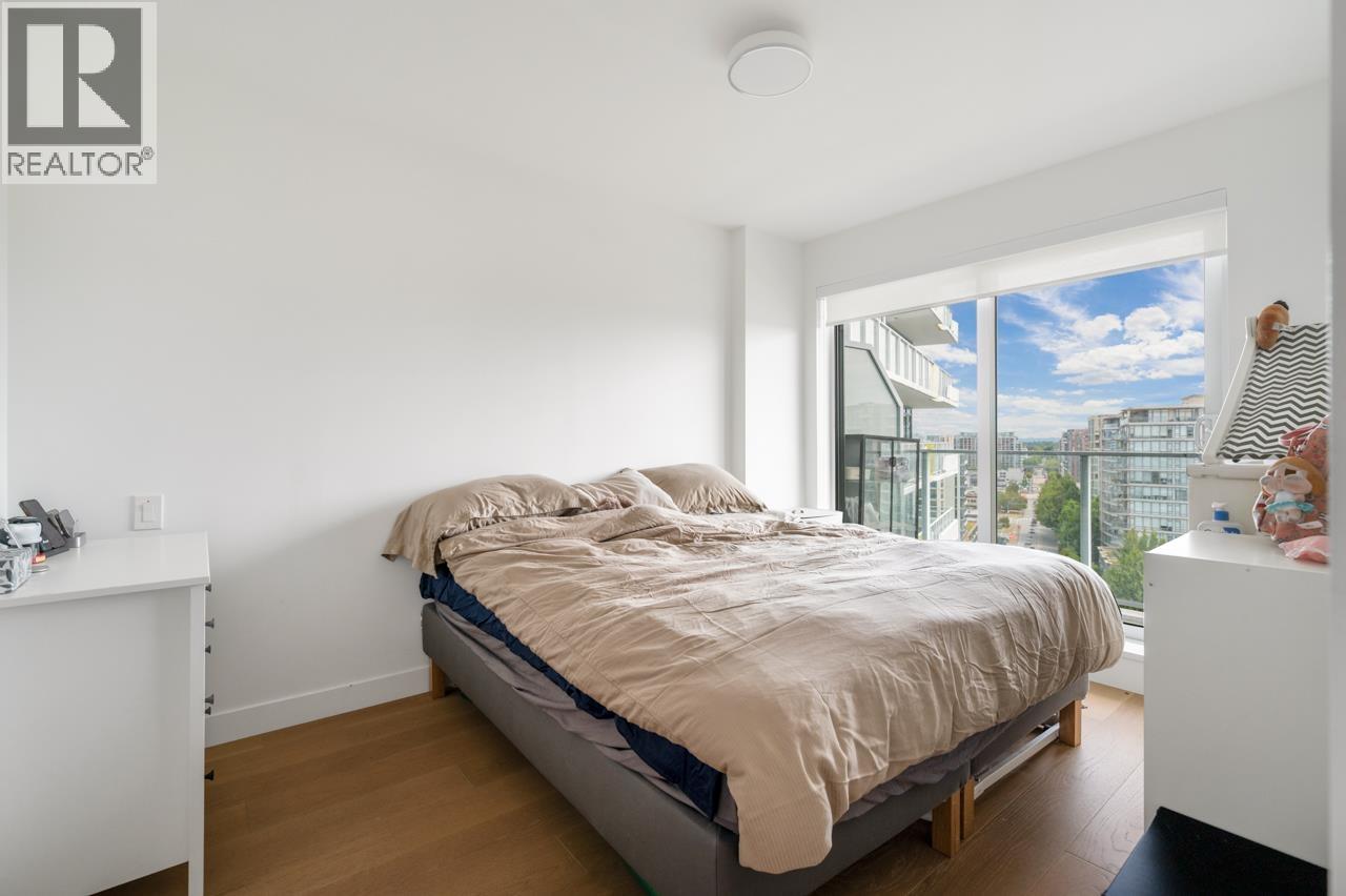 1601 5766 Gilbert Road Property Photo 17