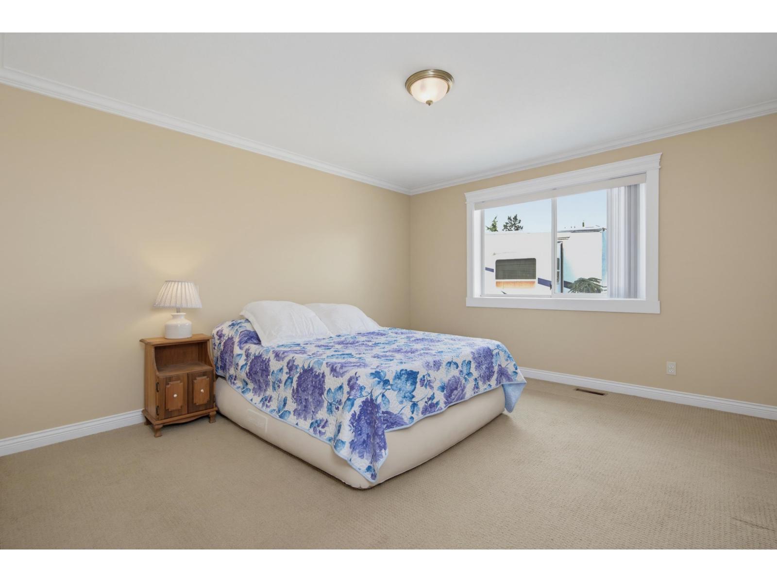 16407 11a Avenue Property Photo 22