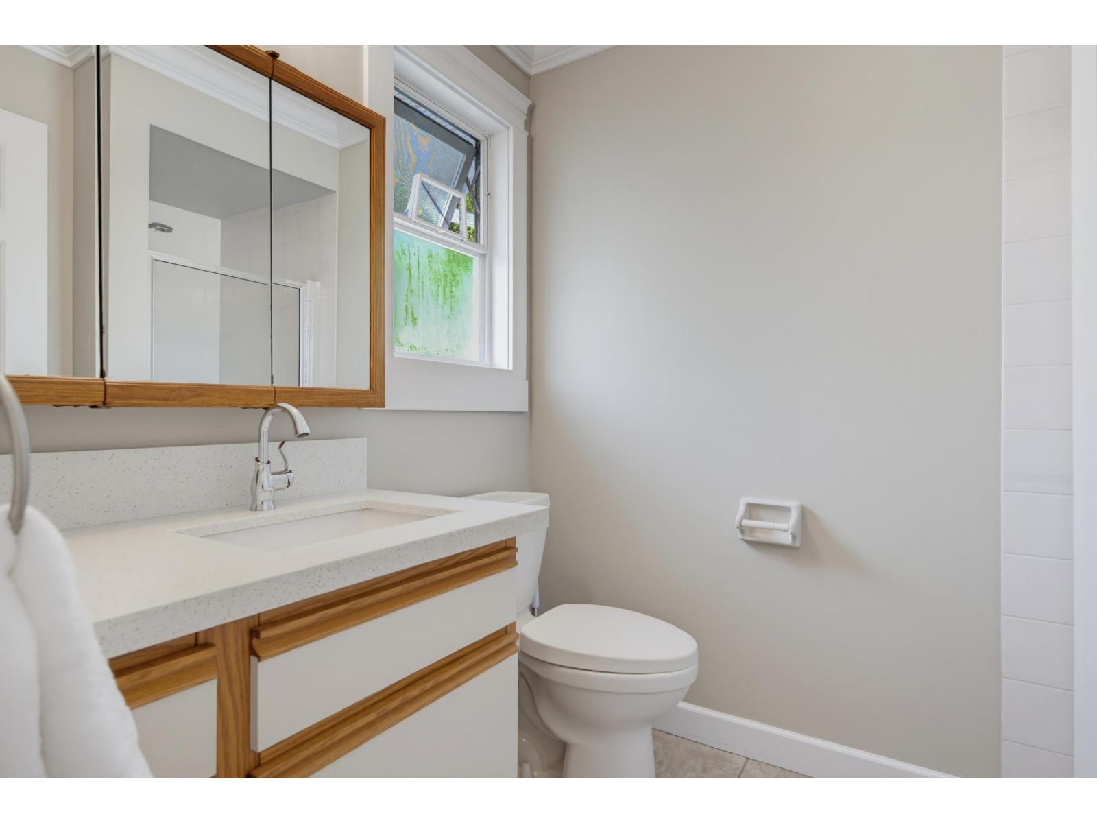 16407 11a Avenue Property Photo 23