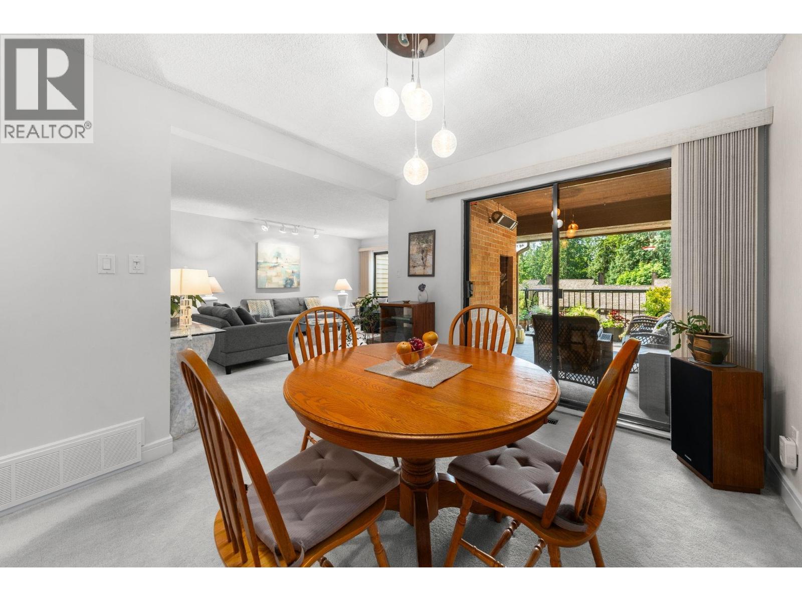 826 Frederick Road Property Photo 8