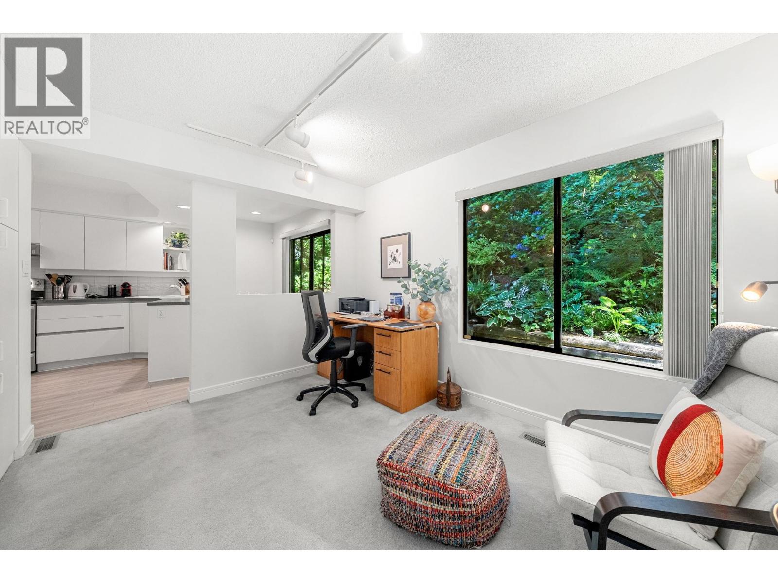 826 Frederick Road Property Photo 14