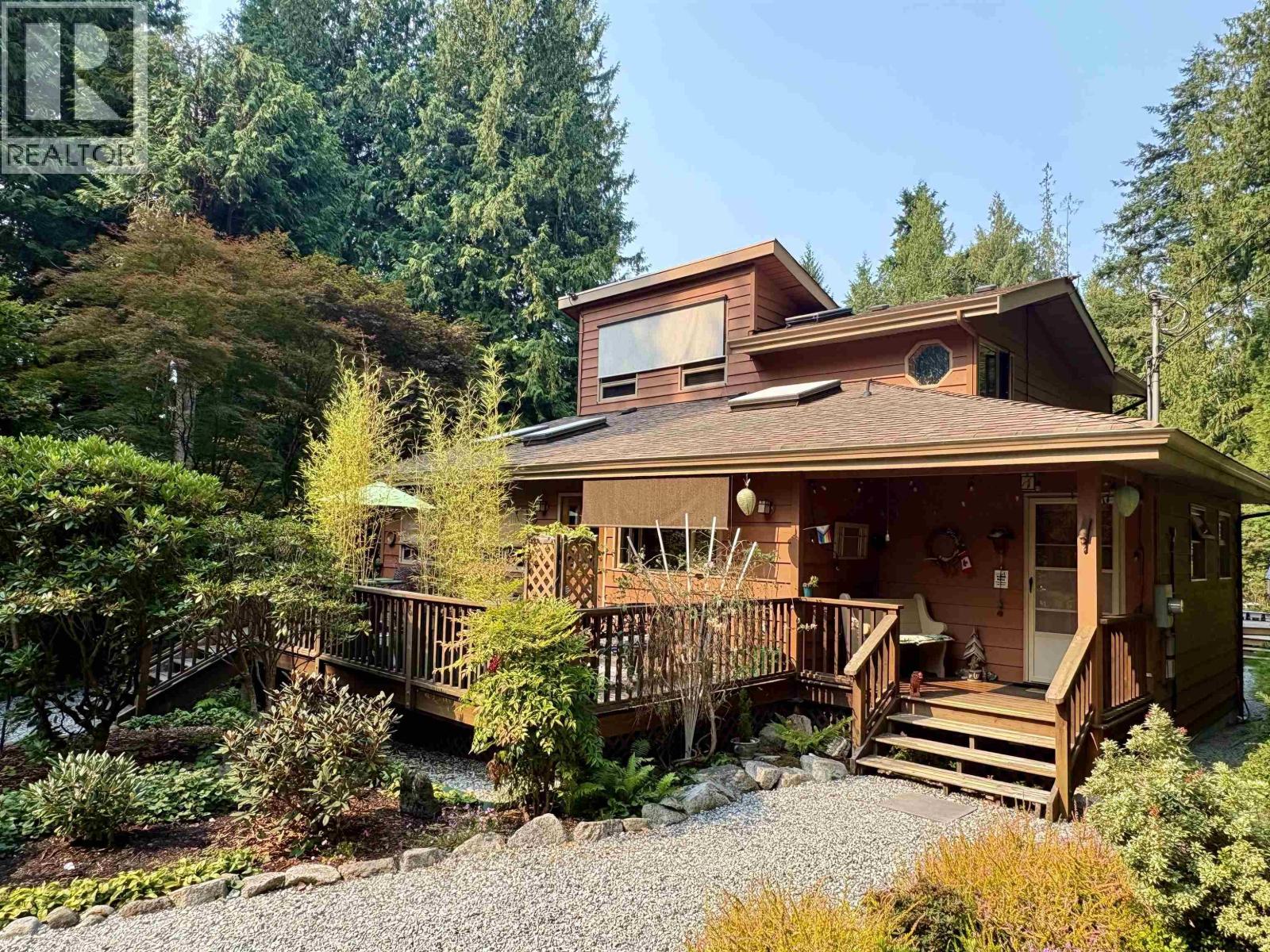 1549 Park Avenue Property Photo 1