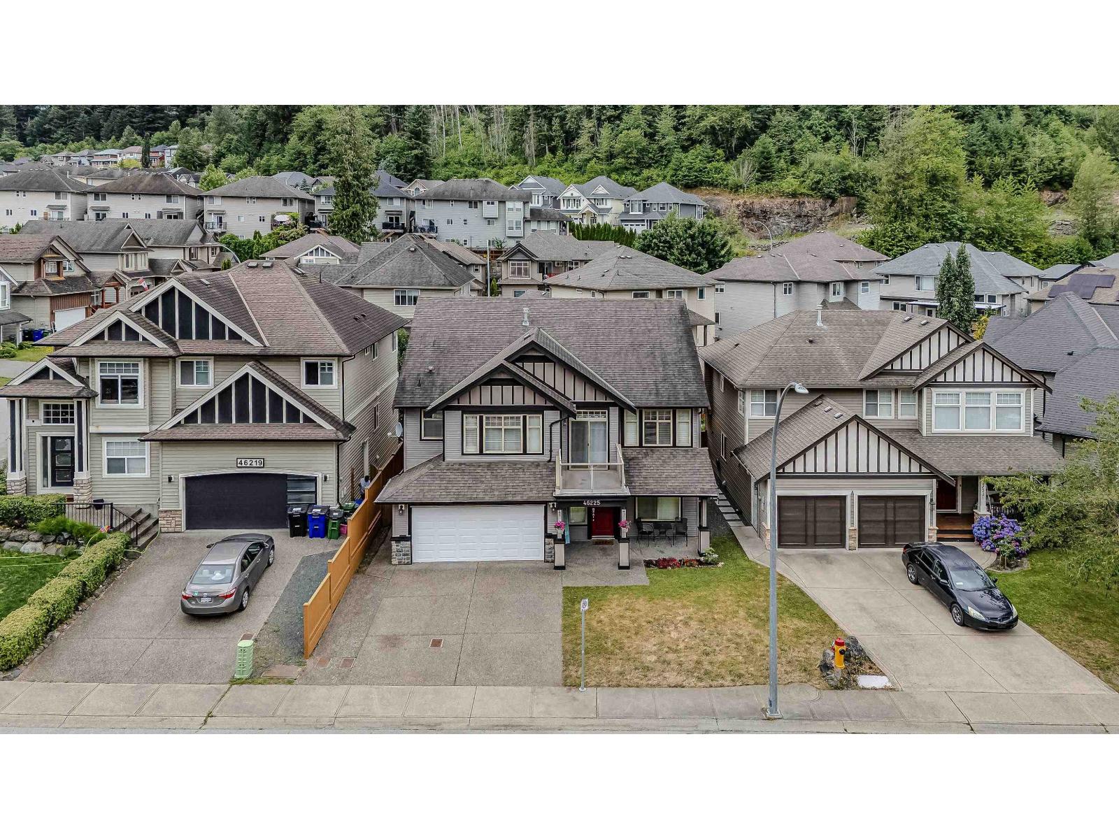 46225 KERMODE Crescent