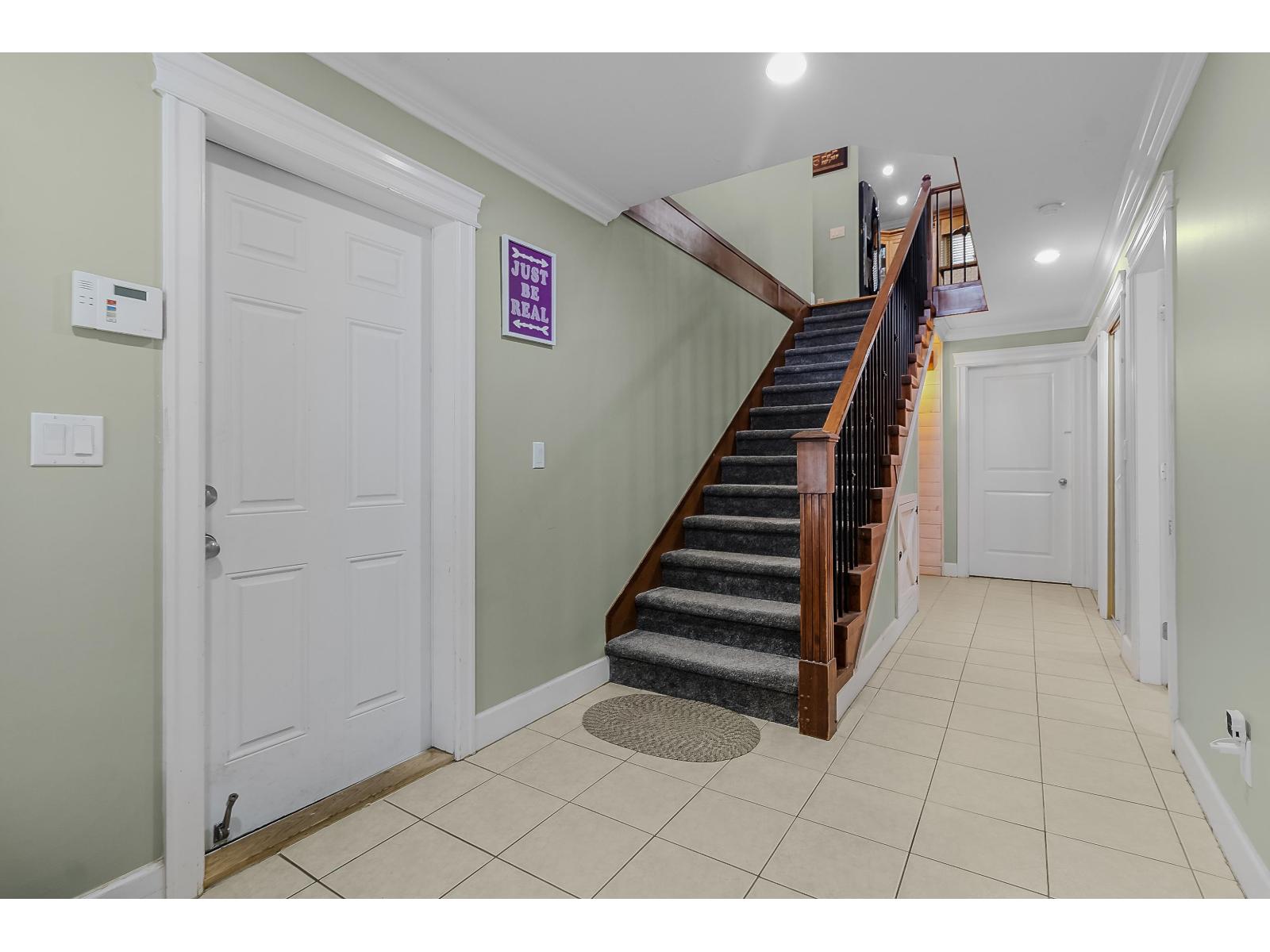 46225 Kermode Crescent Property Photo 3