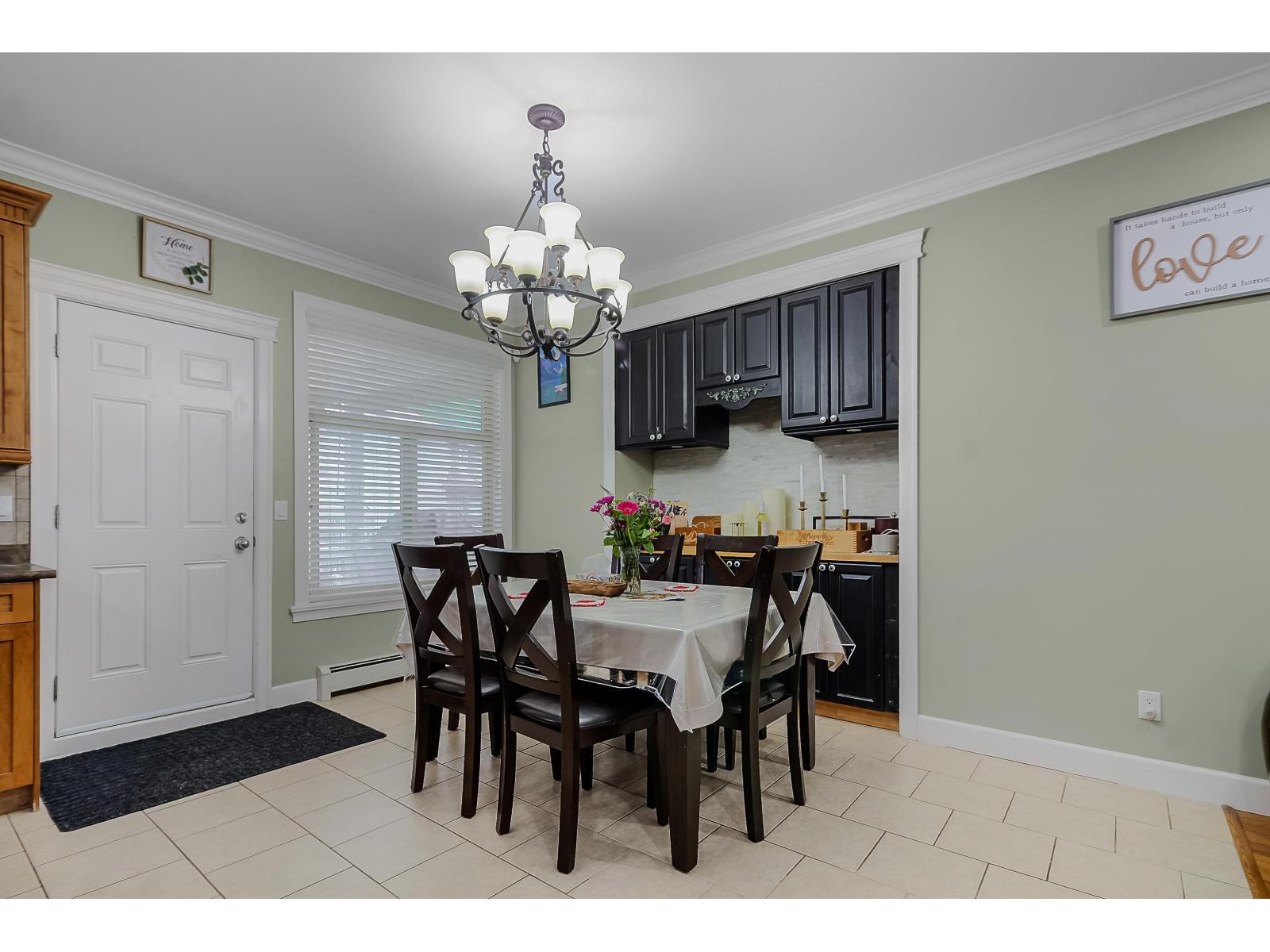 46225 Kermode Crescent Property Photo 6