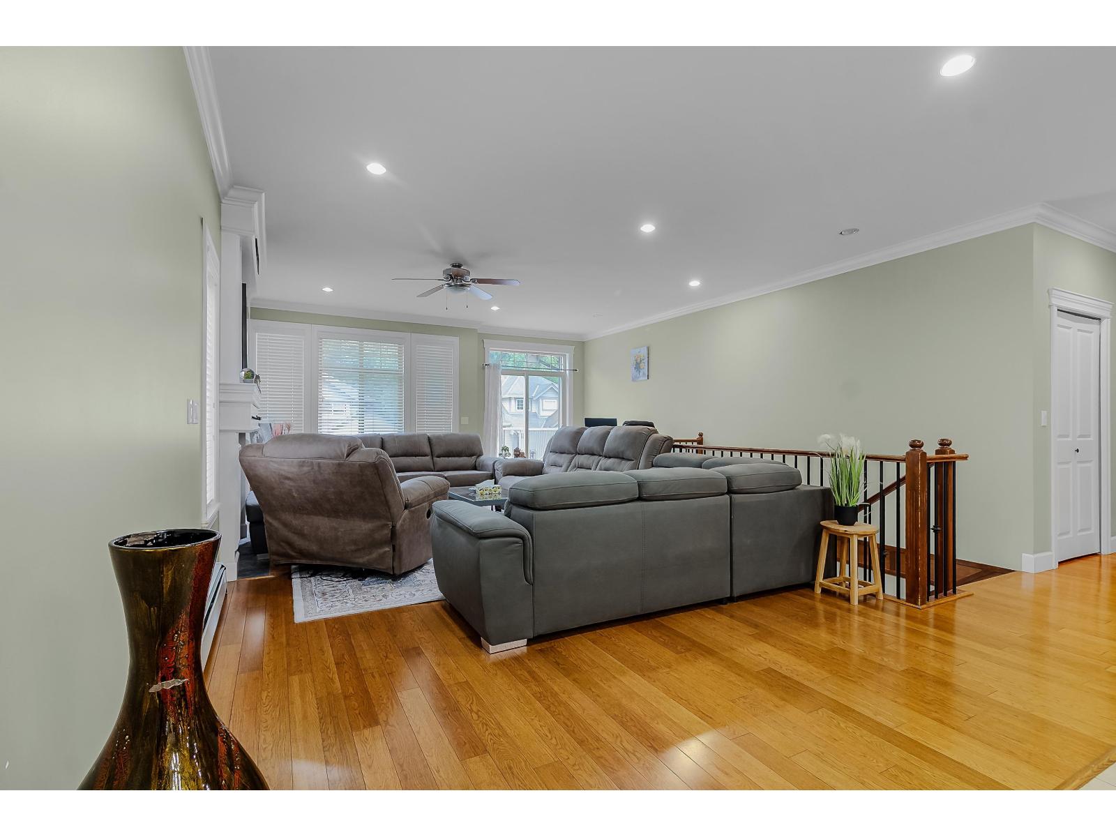 46225 Kermode Crescent Property Photo 12