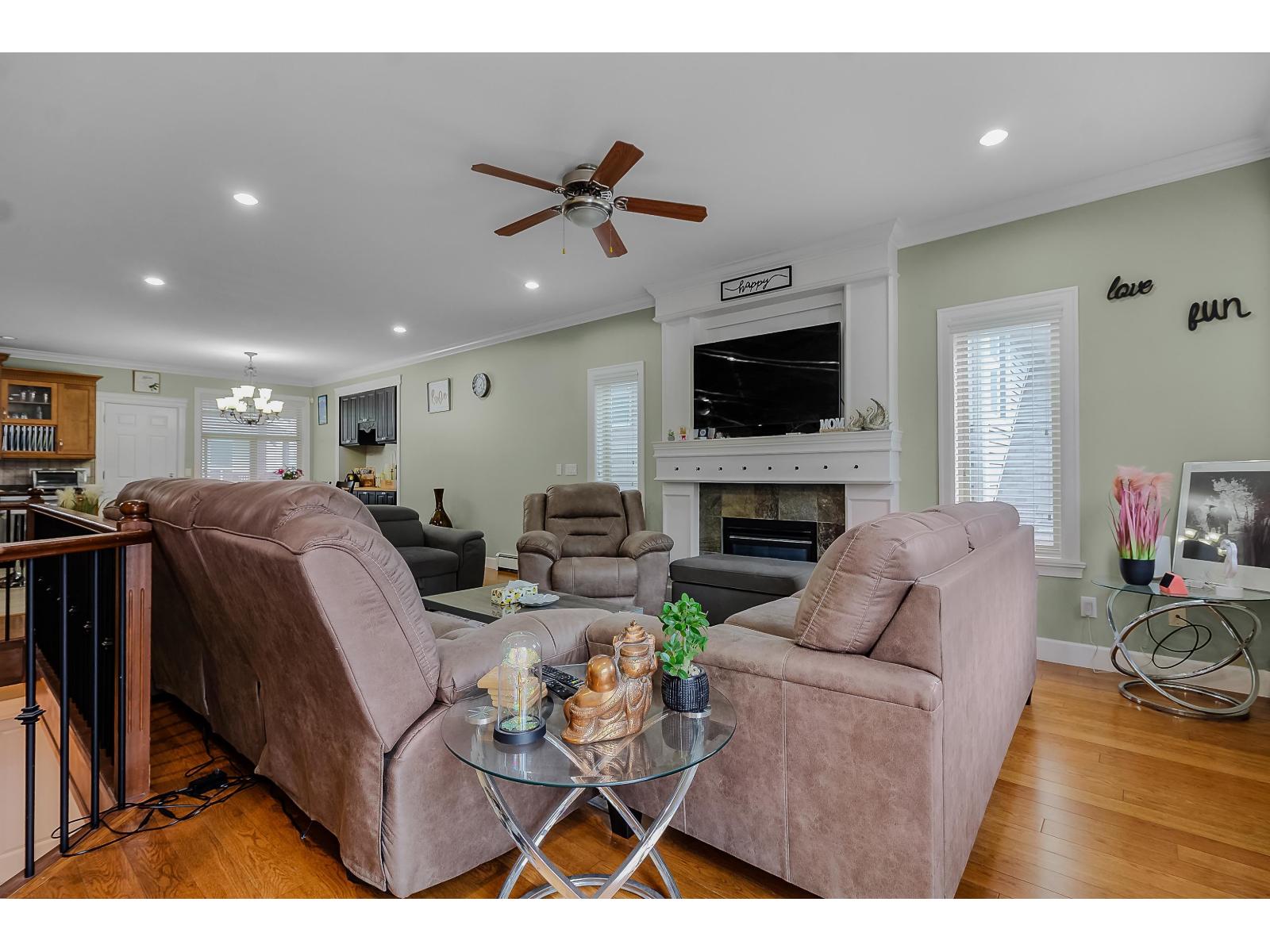46225 Kermode Crescent Property Photo 13