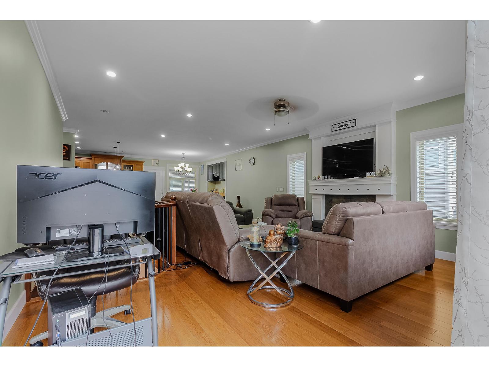 46225 Kermode Crescent Property Photo 14