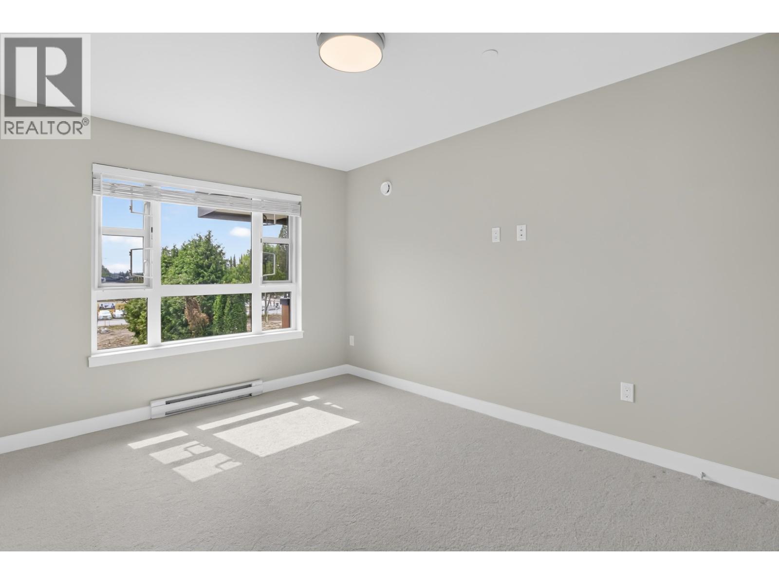 311 22562 121 Avenue Property Photo 13