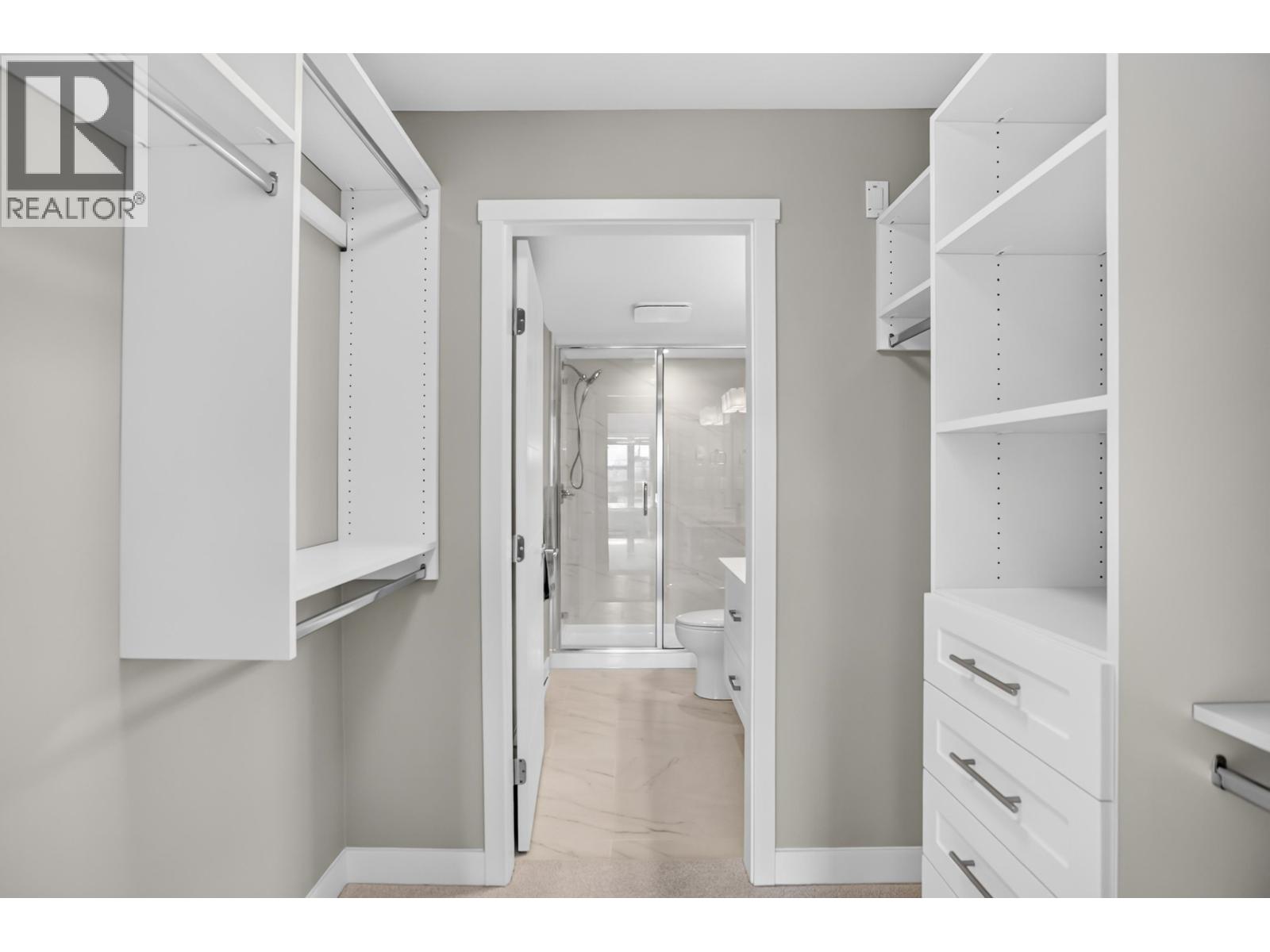 311 22562 121 Avenue Property Photo 14