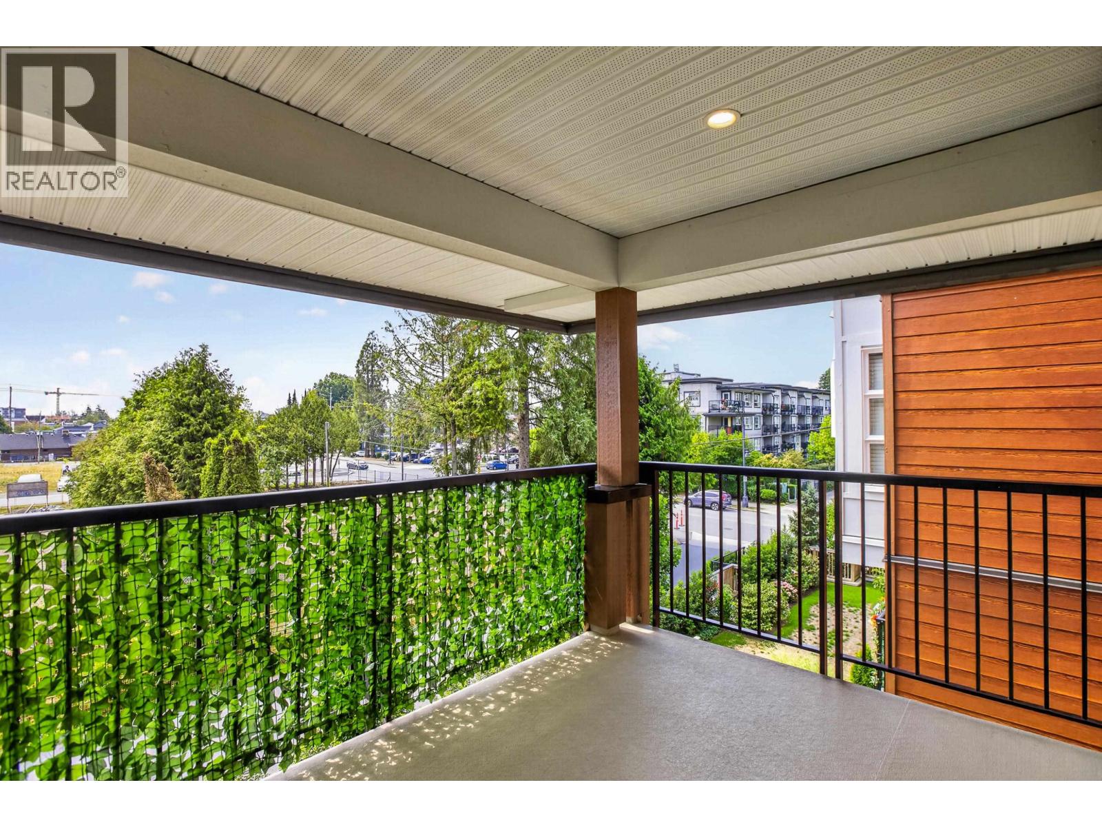 311 22562 121 Avenue Property Photo 21