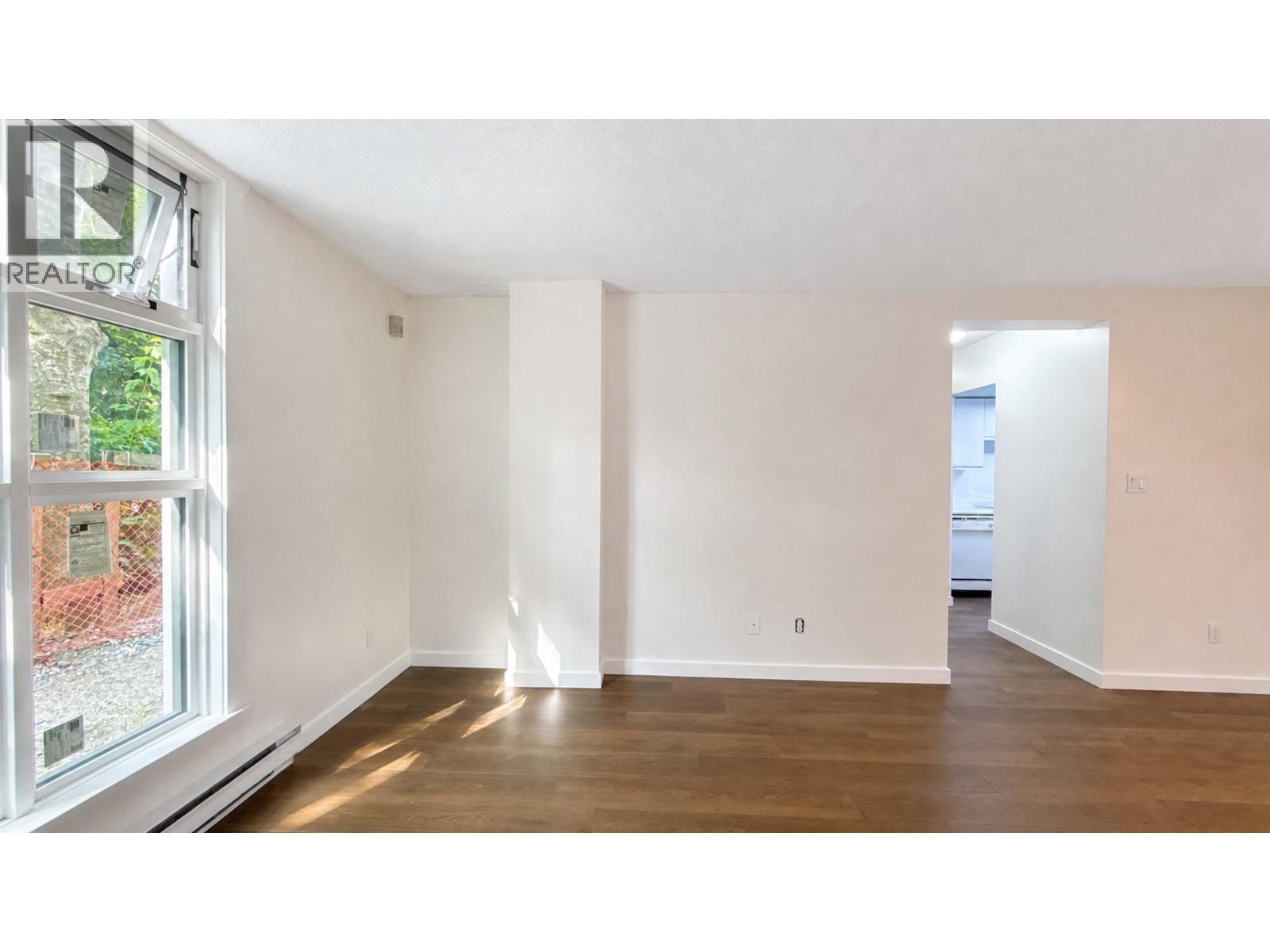 1 2528 E Broadway Property Photo 4