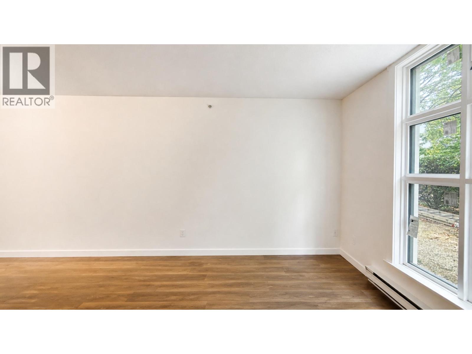 1 2528 E Broadway Property Photo 5