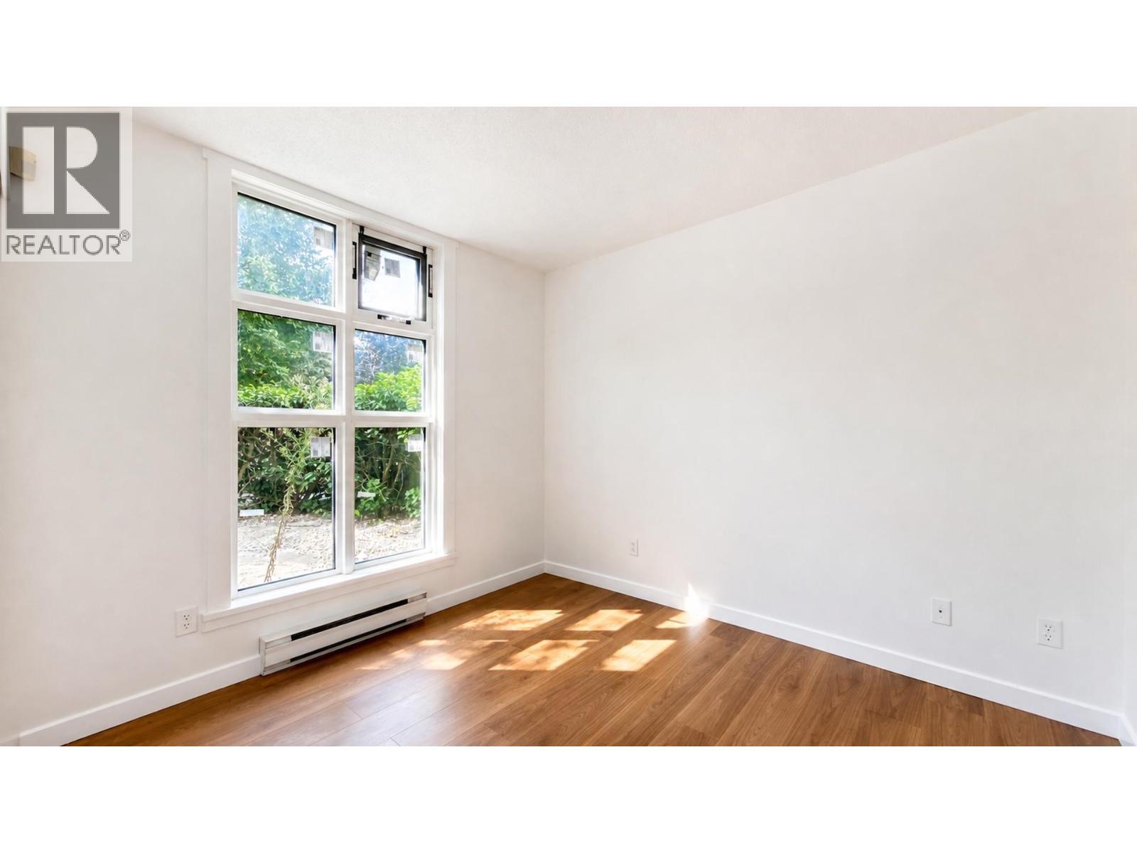 1 2528 E Broadway Property Photo 13