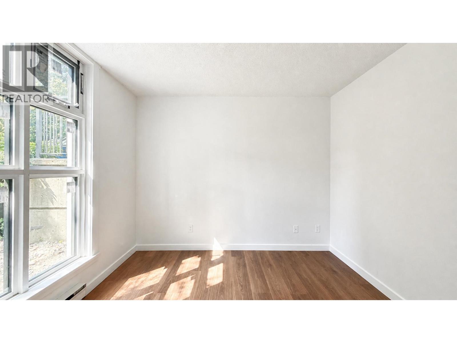 1 2528 E Broadway Property Photo 14