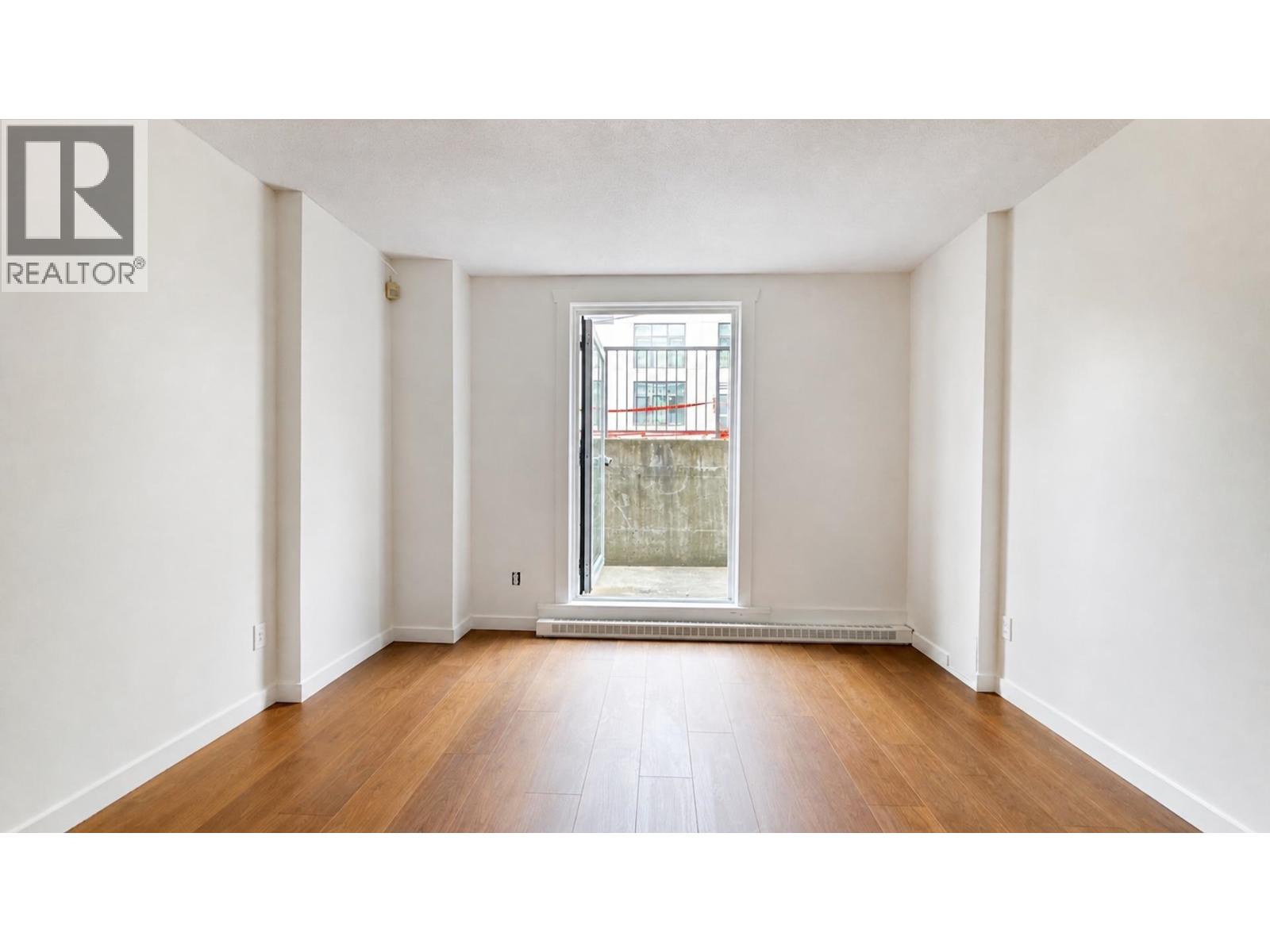 1 2528 E Broadway Property Photo 15