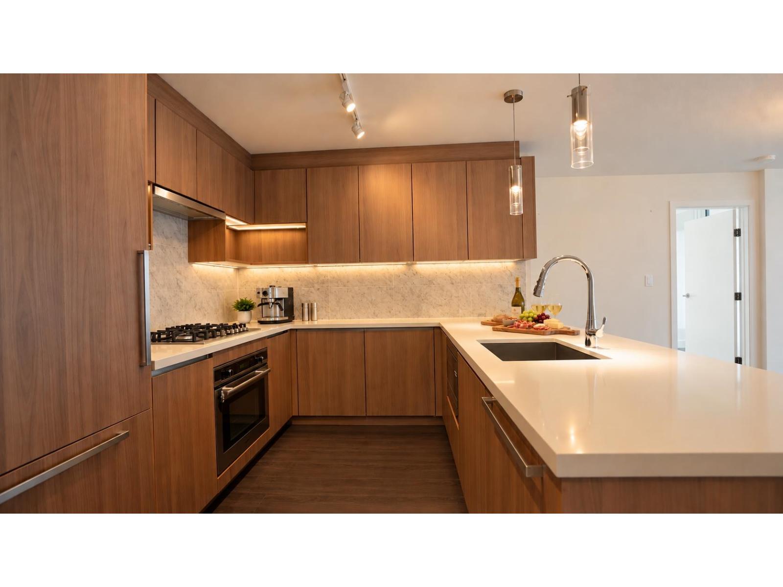 3706 13750 100 Avenue Property Photo 1