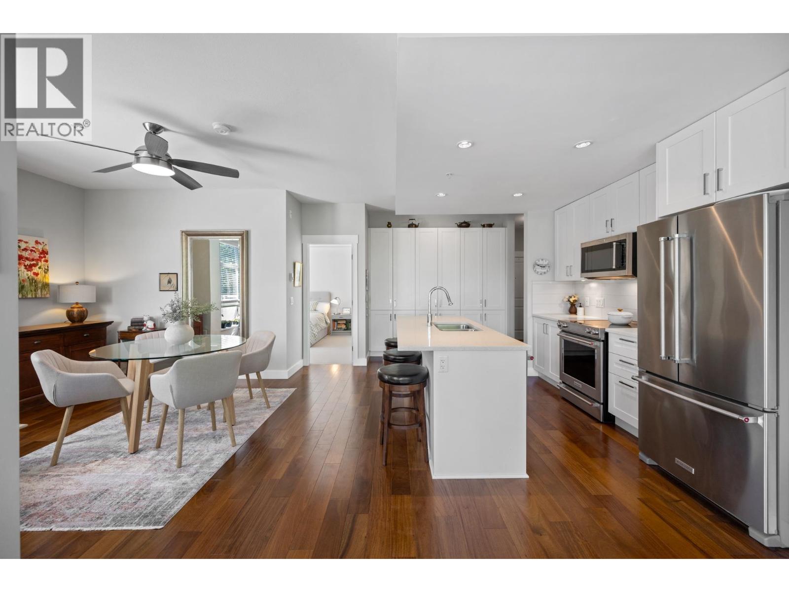 312 1166 54a Street Property Photo 11
