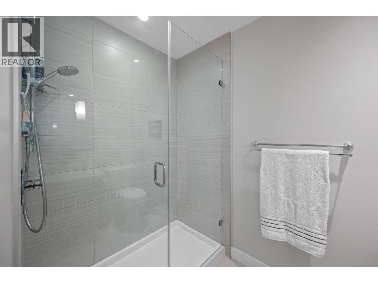 312 1166 54a Street Property Photo 25