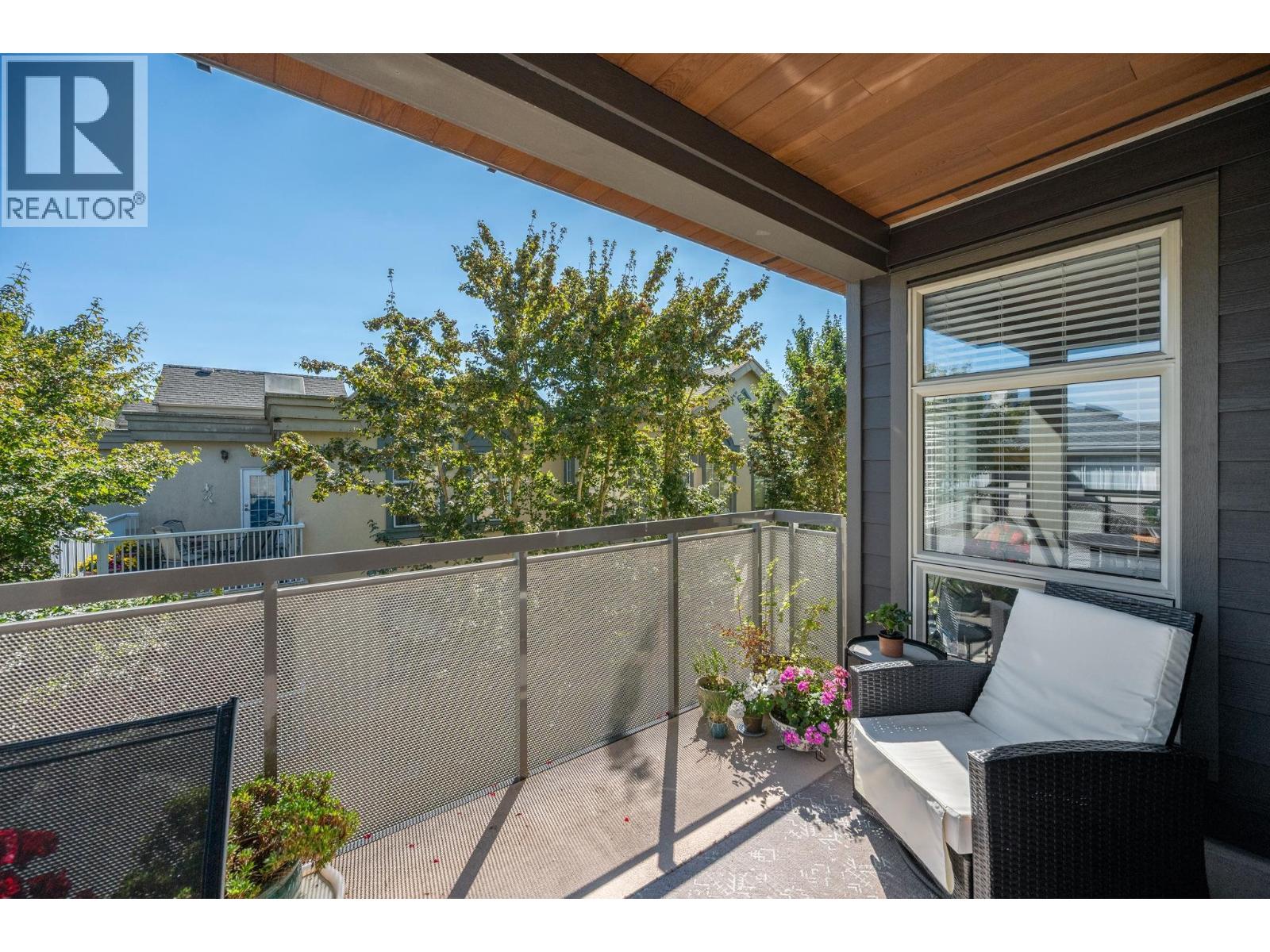 312 1166 54a Street Property Photo 29