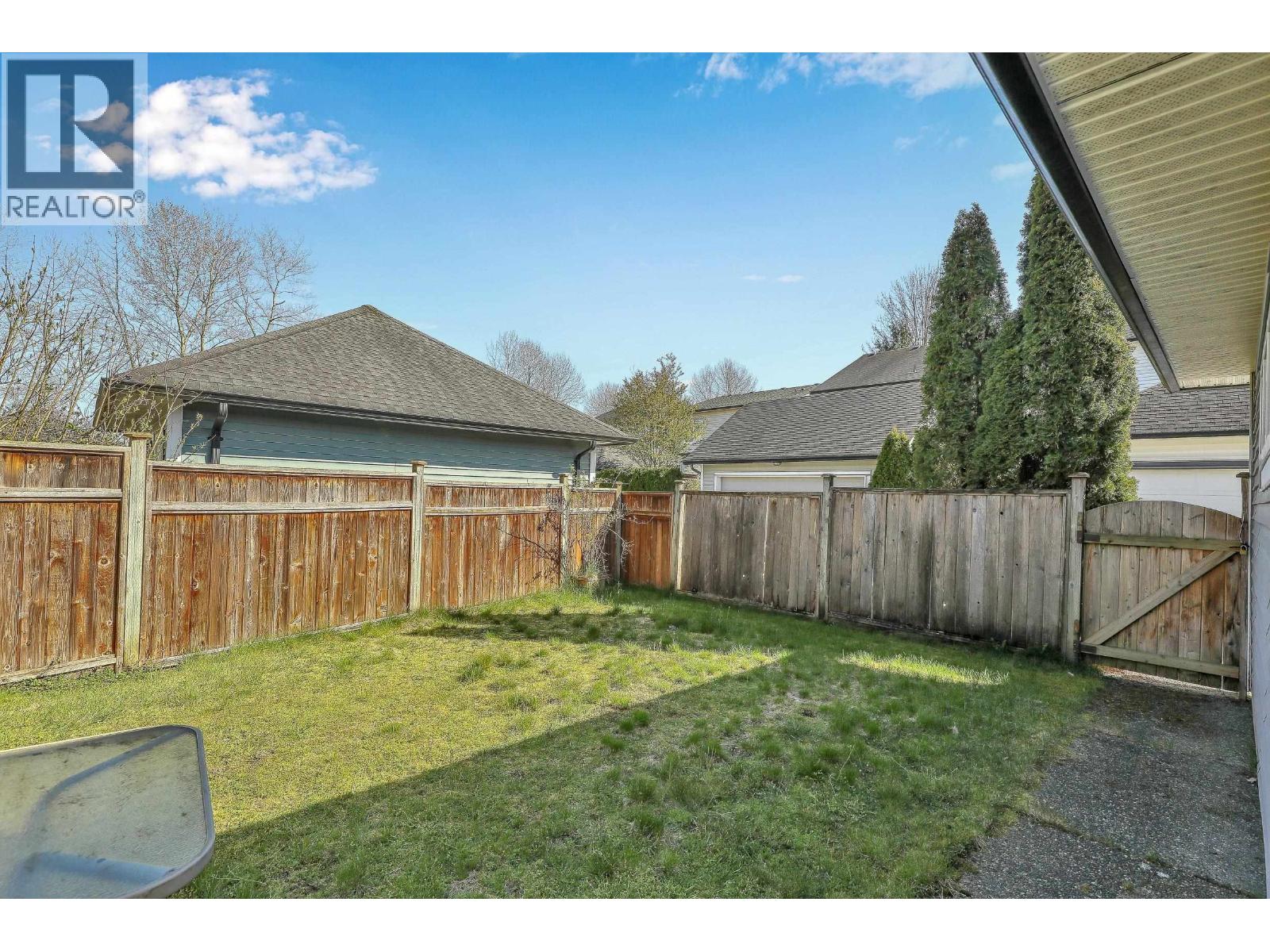 19590 Shingle Bolt Crescent Property Photo 14