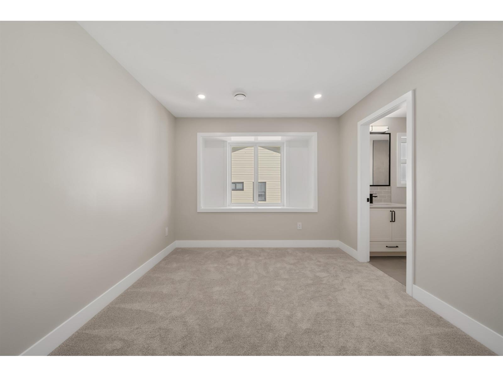 7750 196 Street Property Photo 18