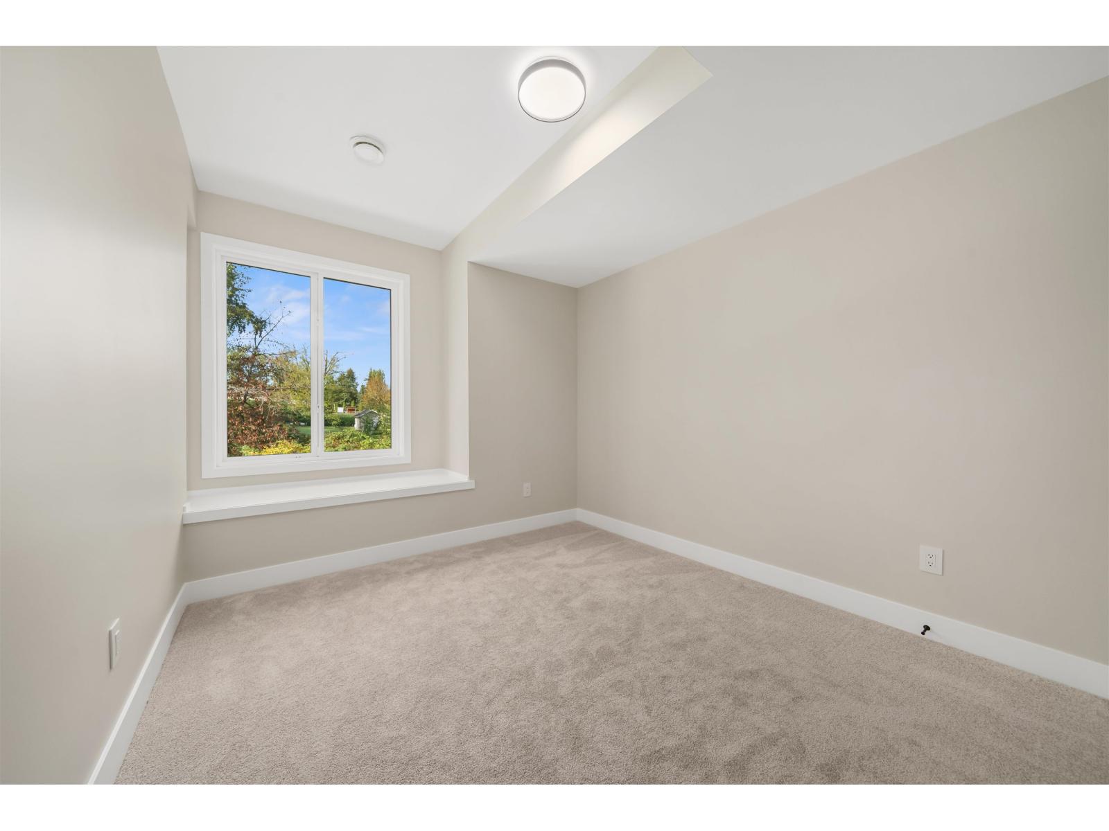 7750 196 Street Property Photo 23