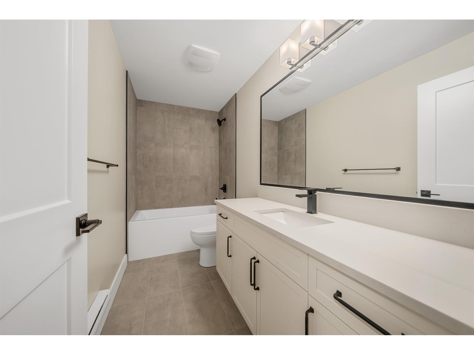 7750 196 Street Property Photo 29