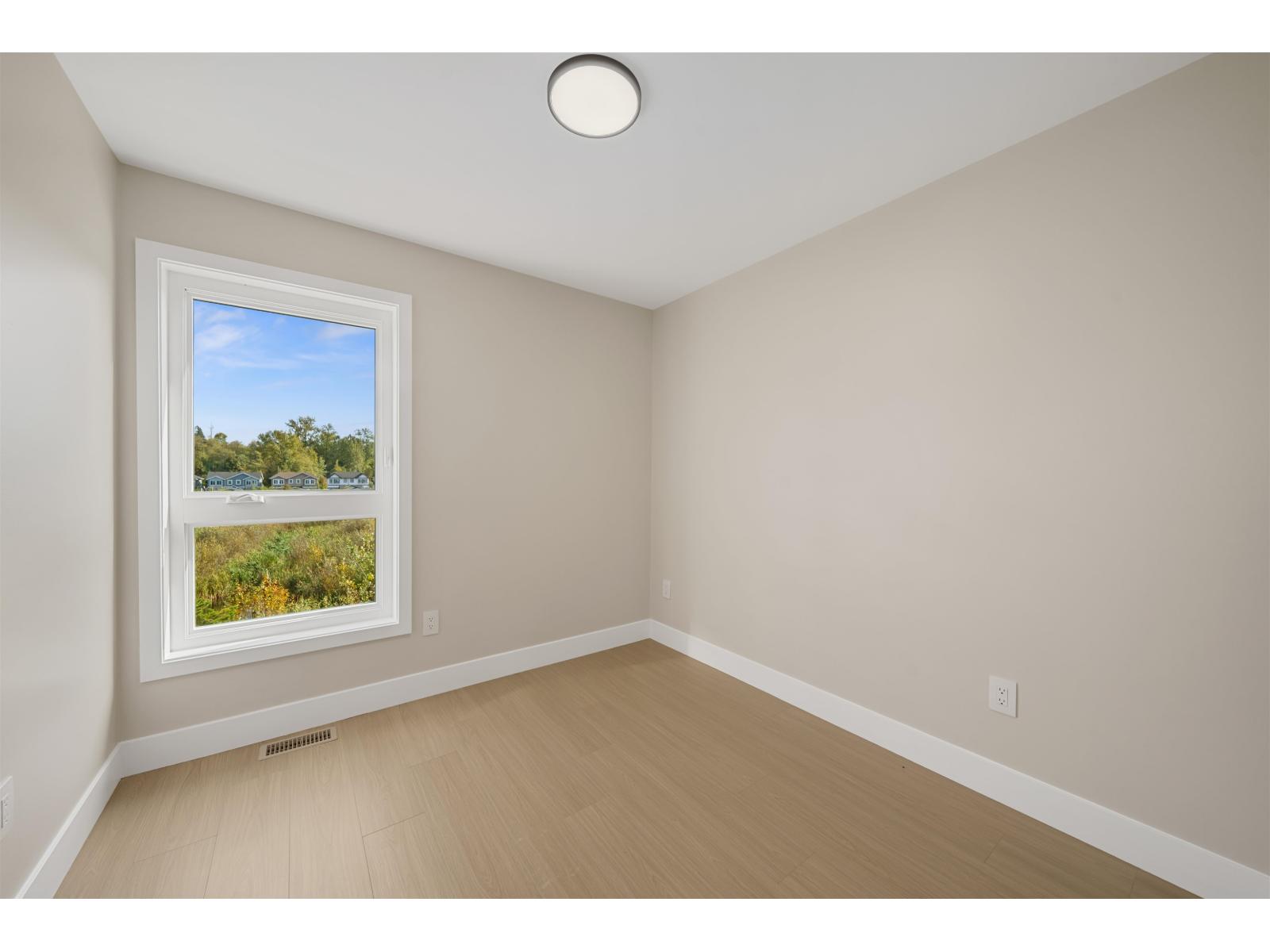 7750 196 Street Property Photo 39