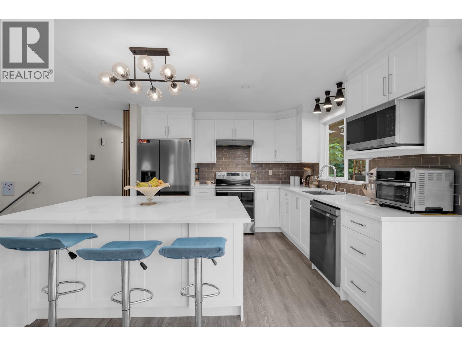 12183 234 Street Property Photo 12