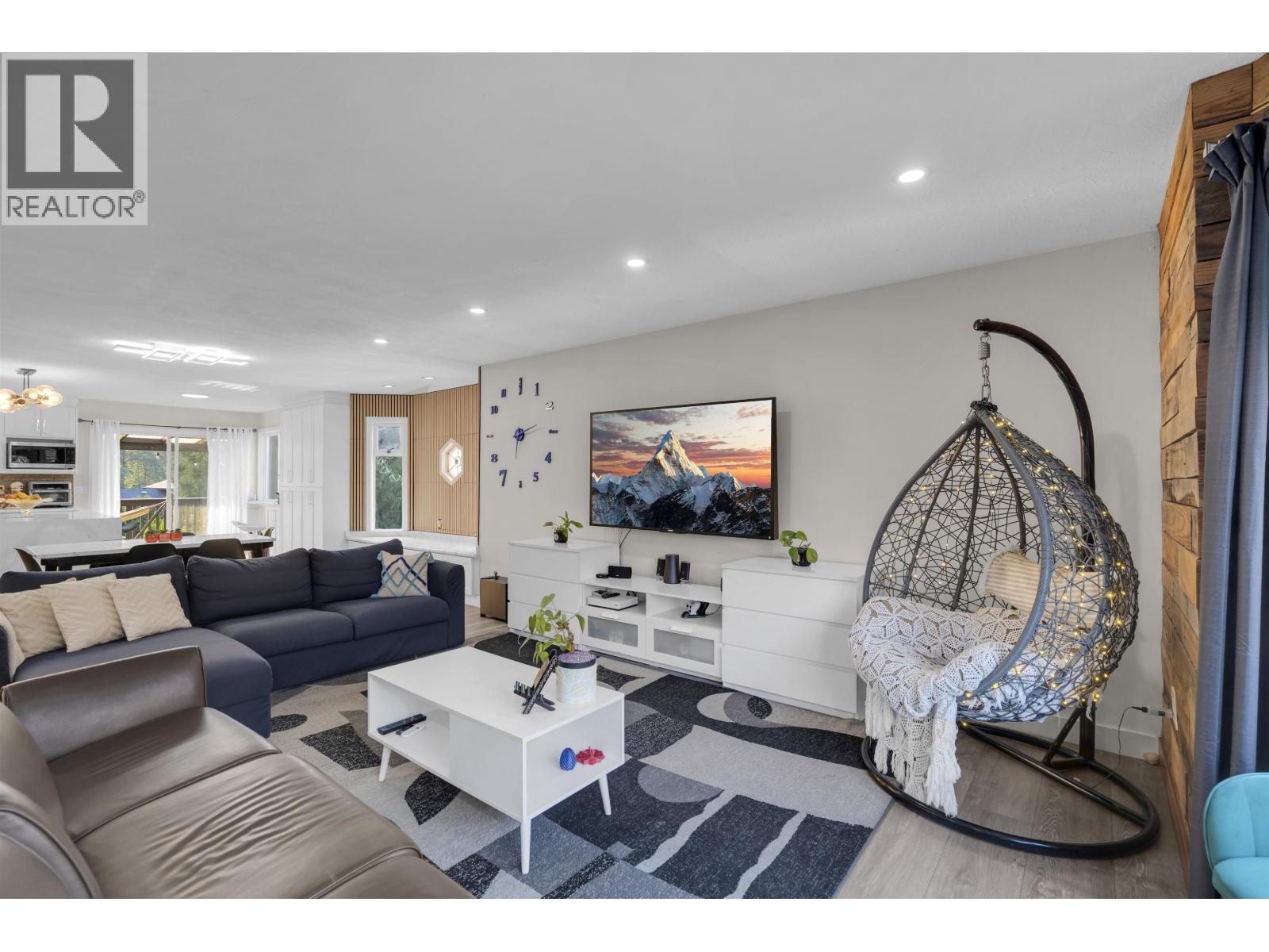 12183 234 Street Property Photo 16