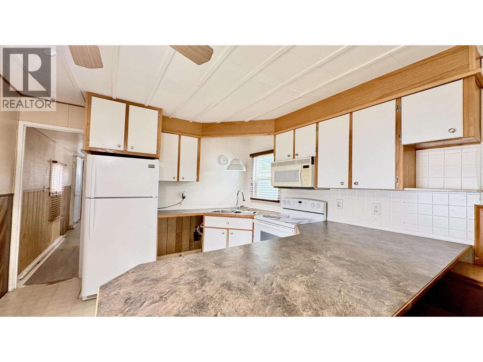 2 8474 Bunce Road Property Photo 6