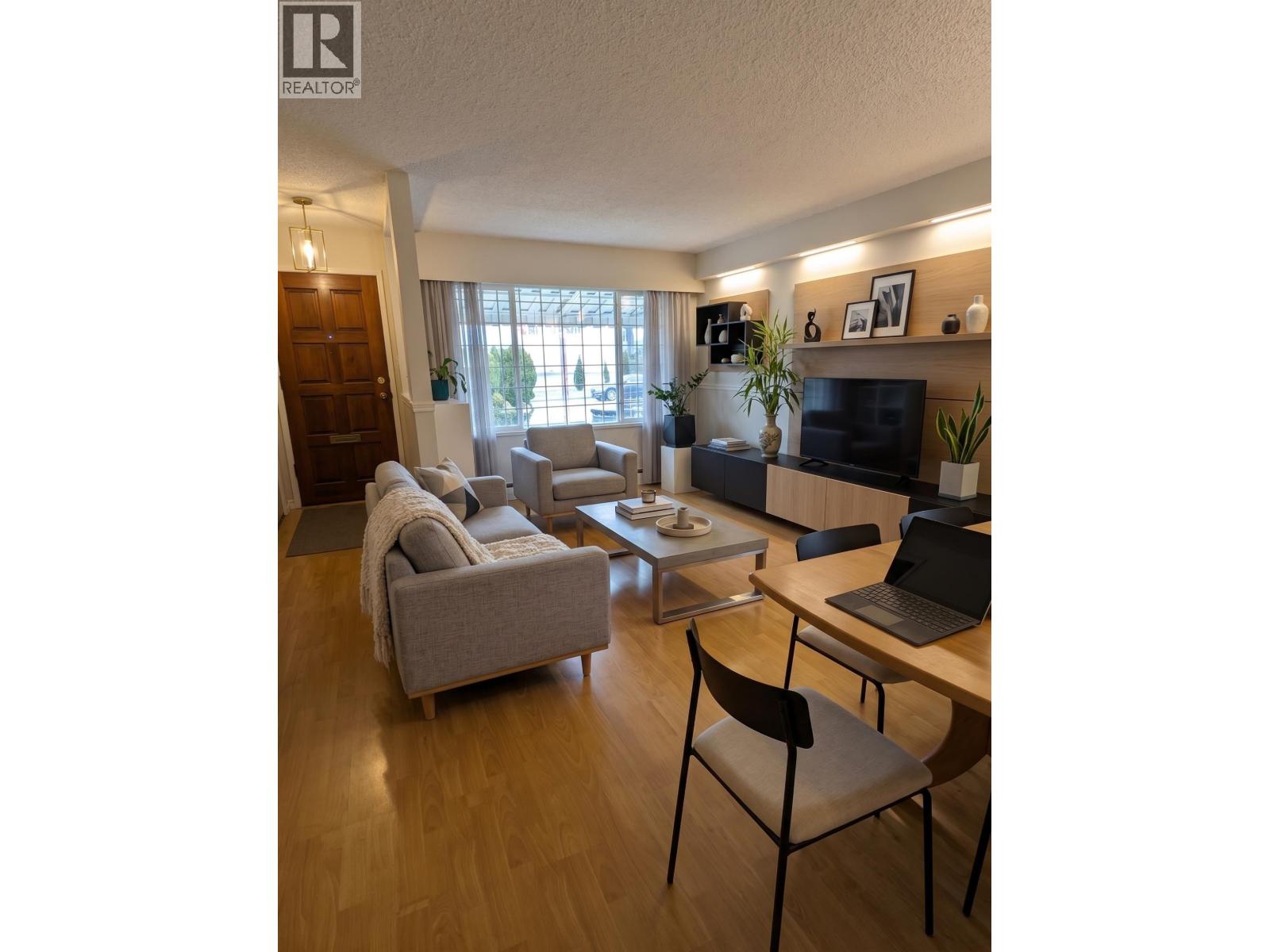 5929 Imperial Street Property Photo 5