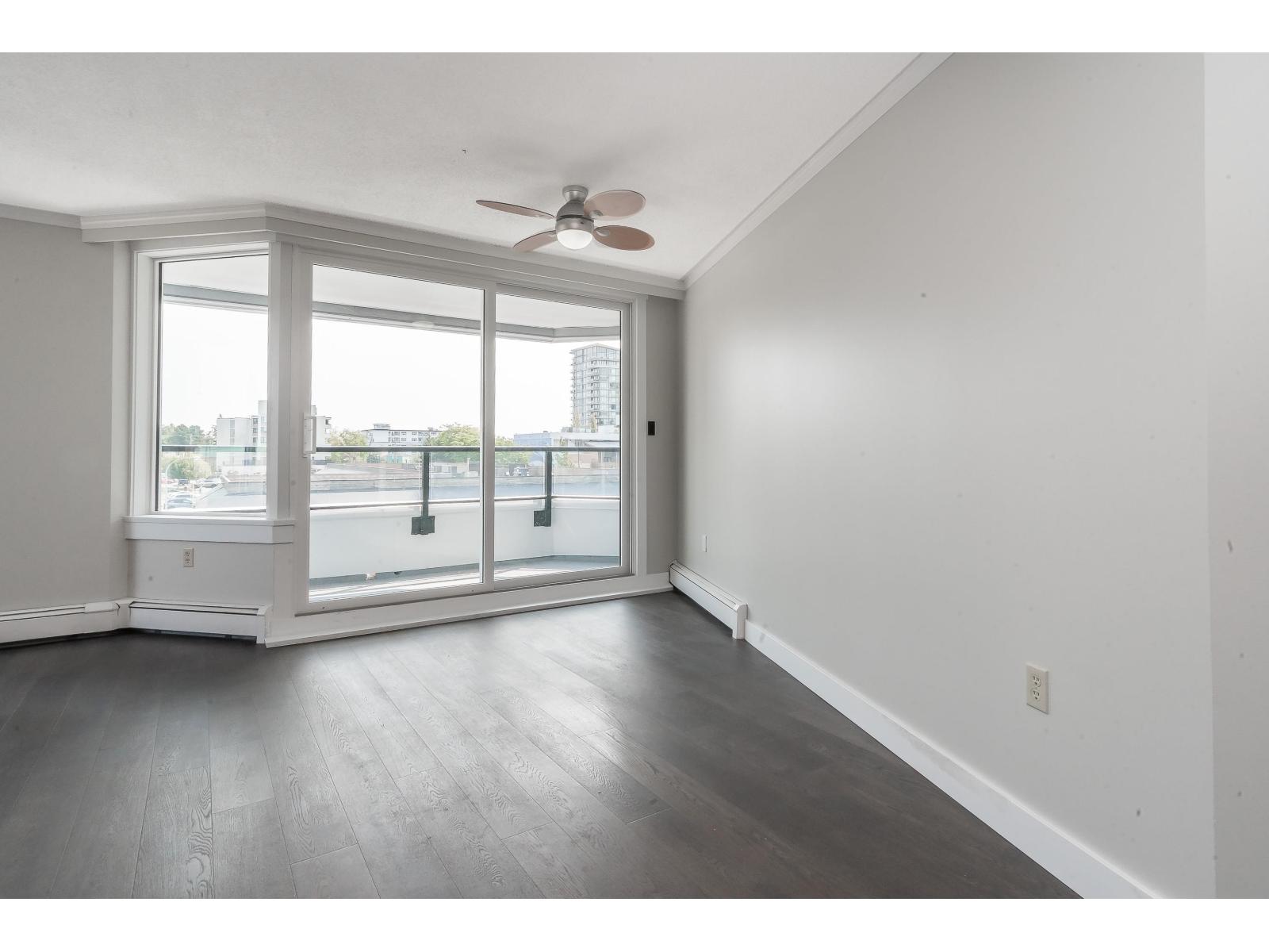 412 15111 Russell Avenue Property Photo 17
