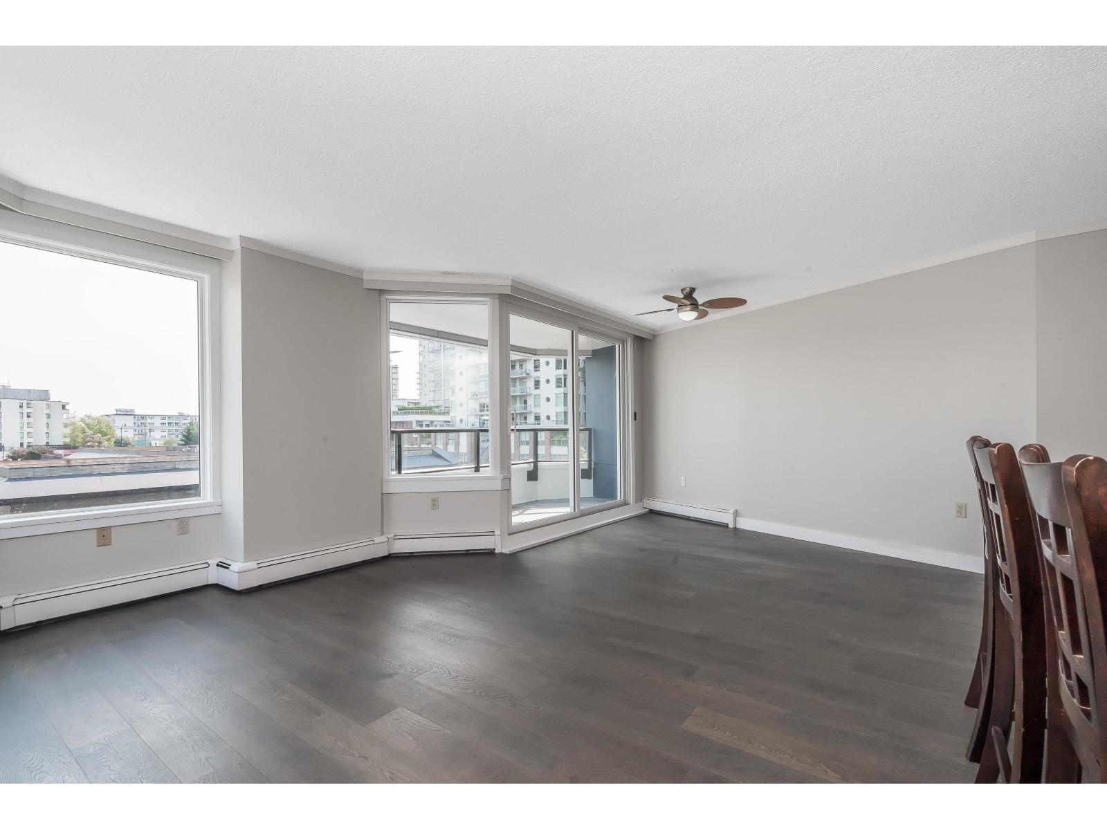 412 15111 Russell Avenue Property Photo 18