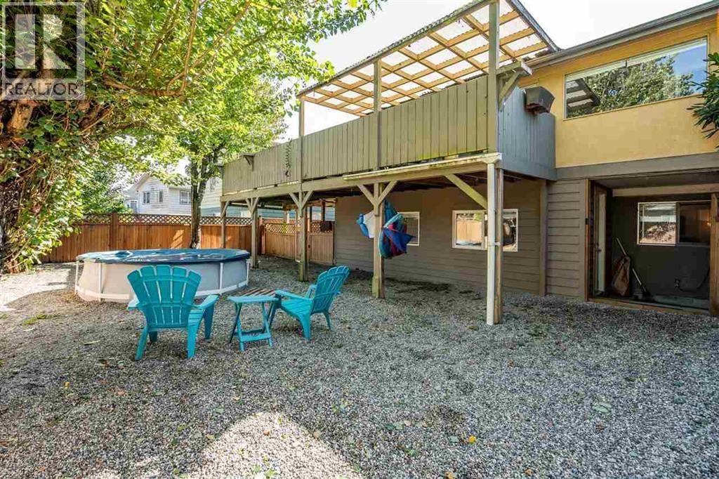 5529 5531 Maple Crescent Property Photo 31