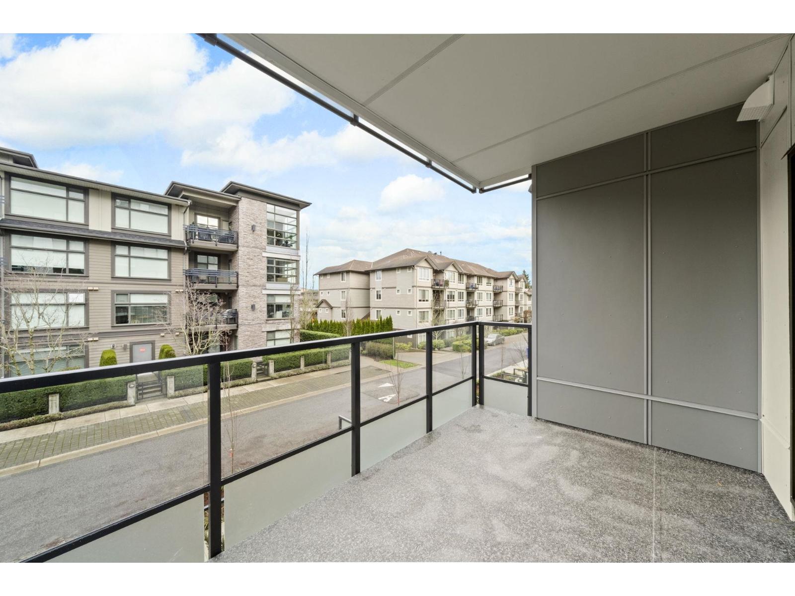 211 15353 17 Avenue Property Photo 12