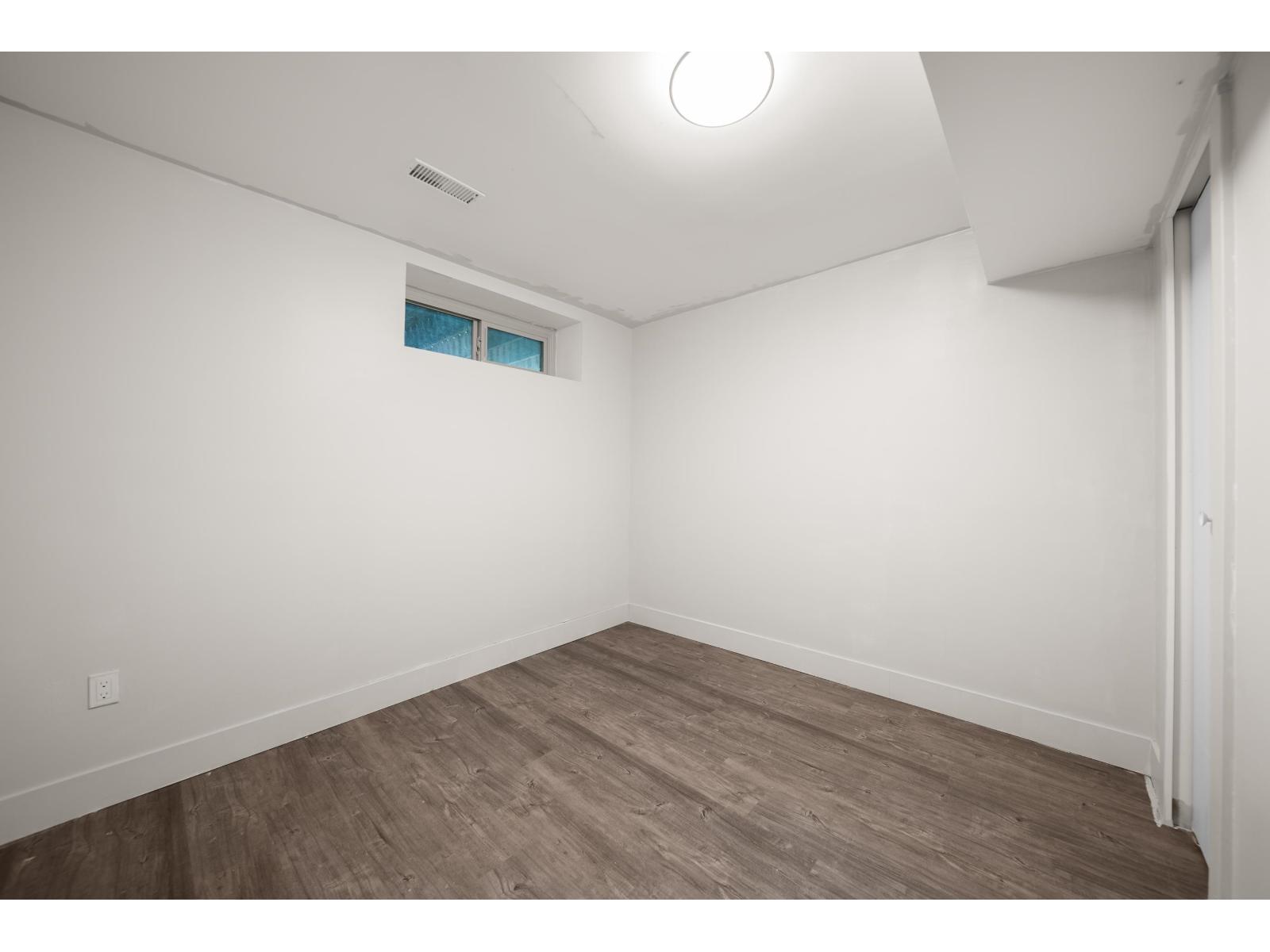 32507 Qualicum Place Property Photo 28