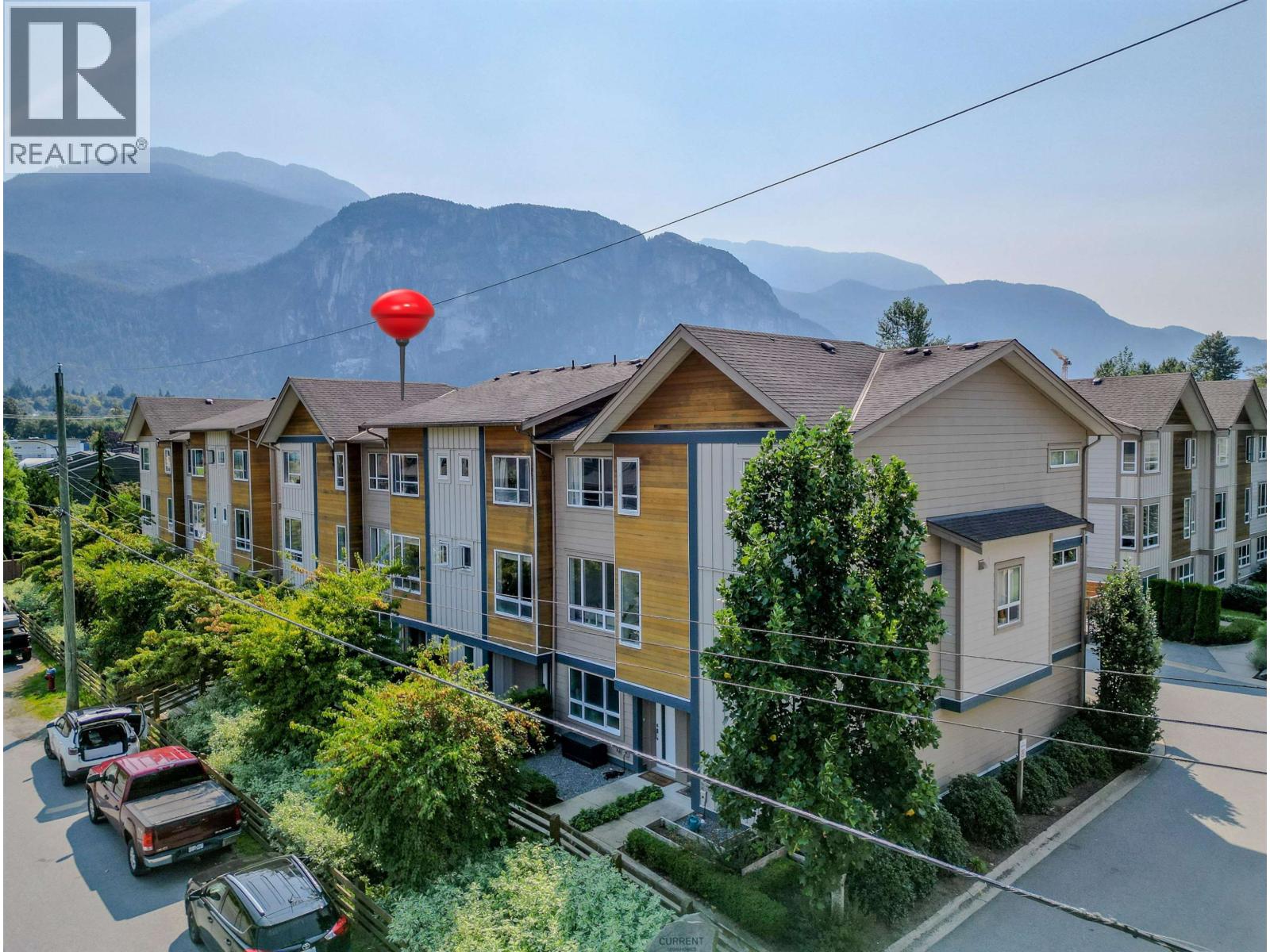 4 1188 WILSON CRESCENT