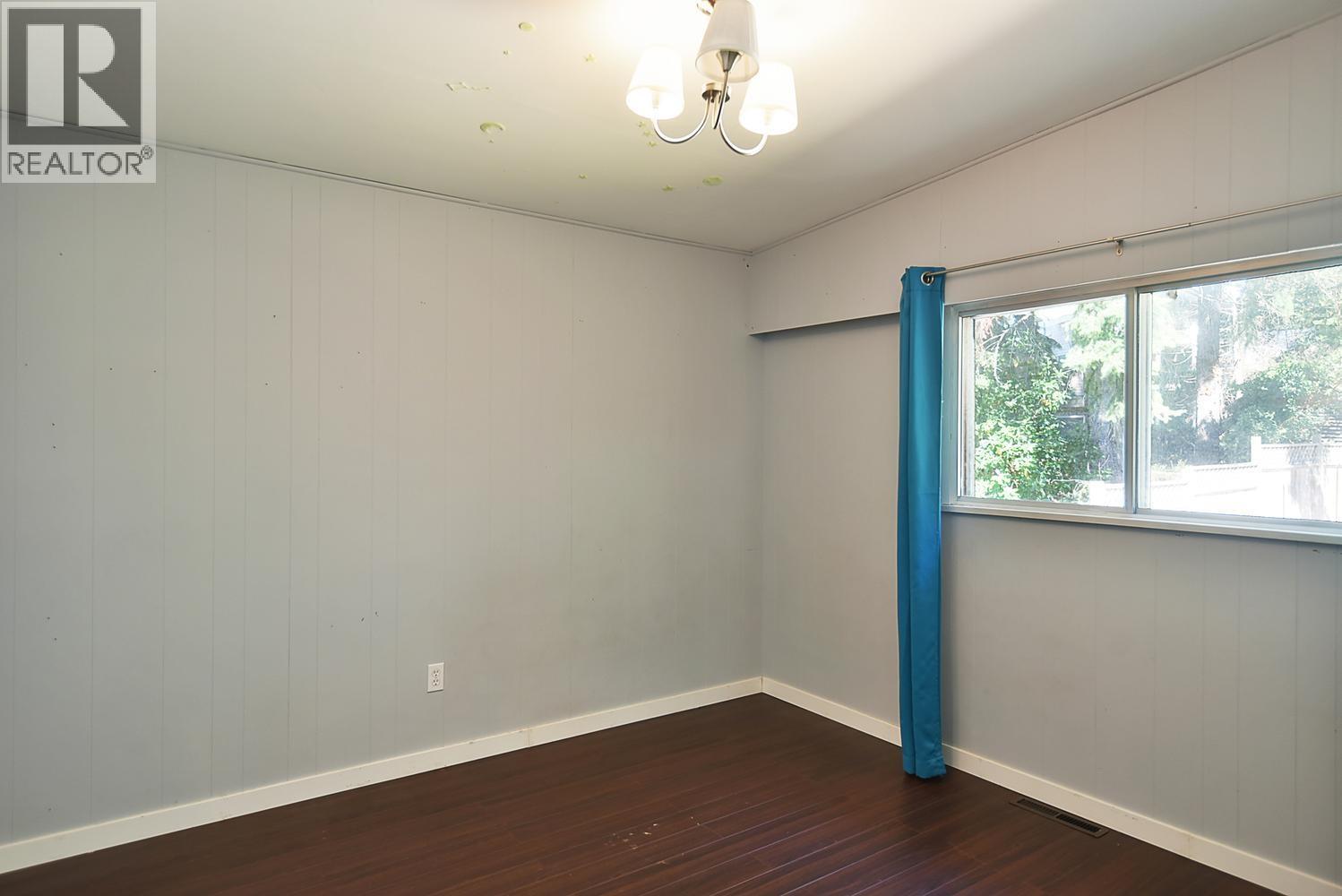 4726 Laurel Avenue Property Photo 20
