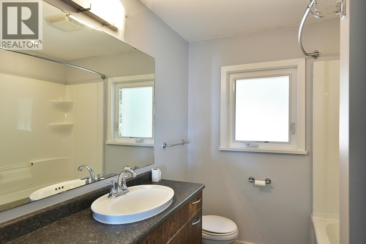 4726 Laurel Avenue Property Photo 22